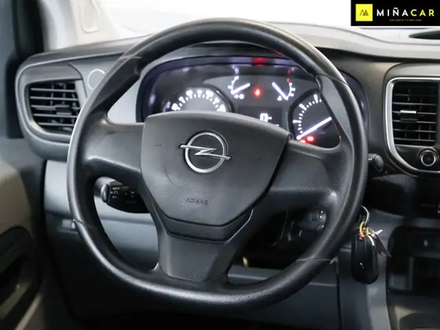 Opel Vivaro view 15