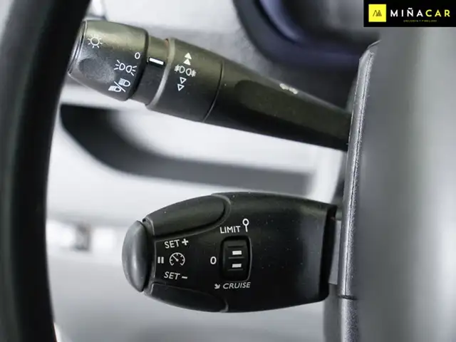 Opel Vivaro view 16
