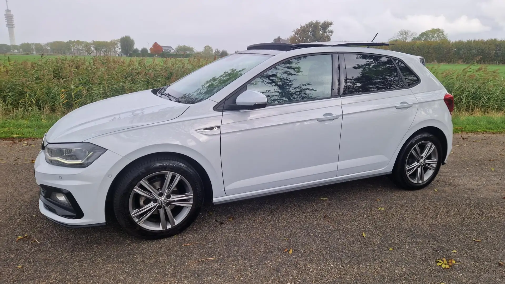 Volkswagen Polo 1.0 TSI Highline R-Line, Pano, Beats audio, Camera Wit - 2