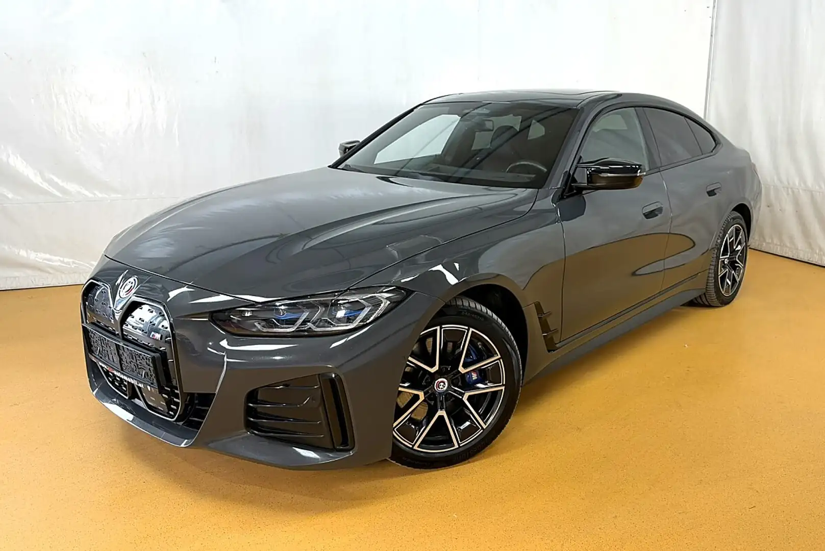 BMW i4 Gran Coupe xDrive M50 80,7kWh Grau - 1