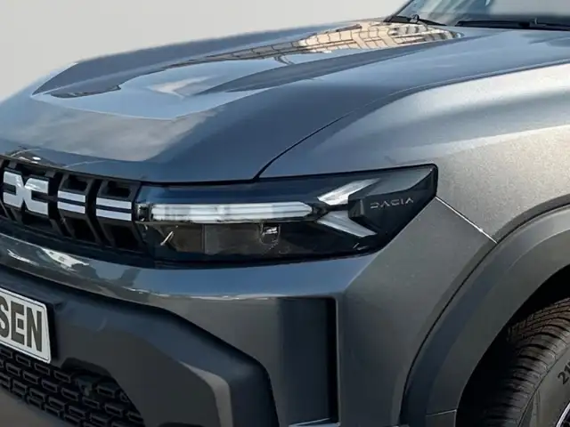 Dacia Duster view 5