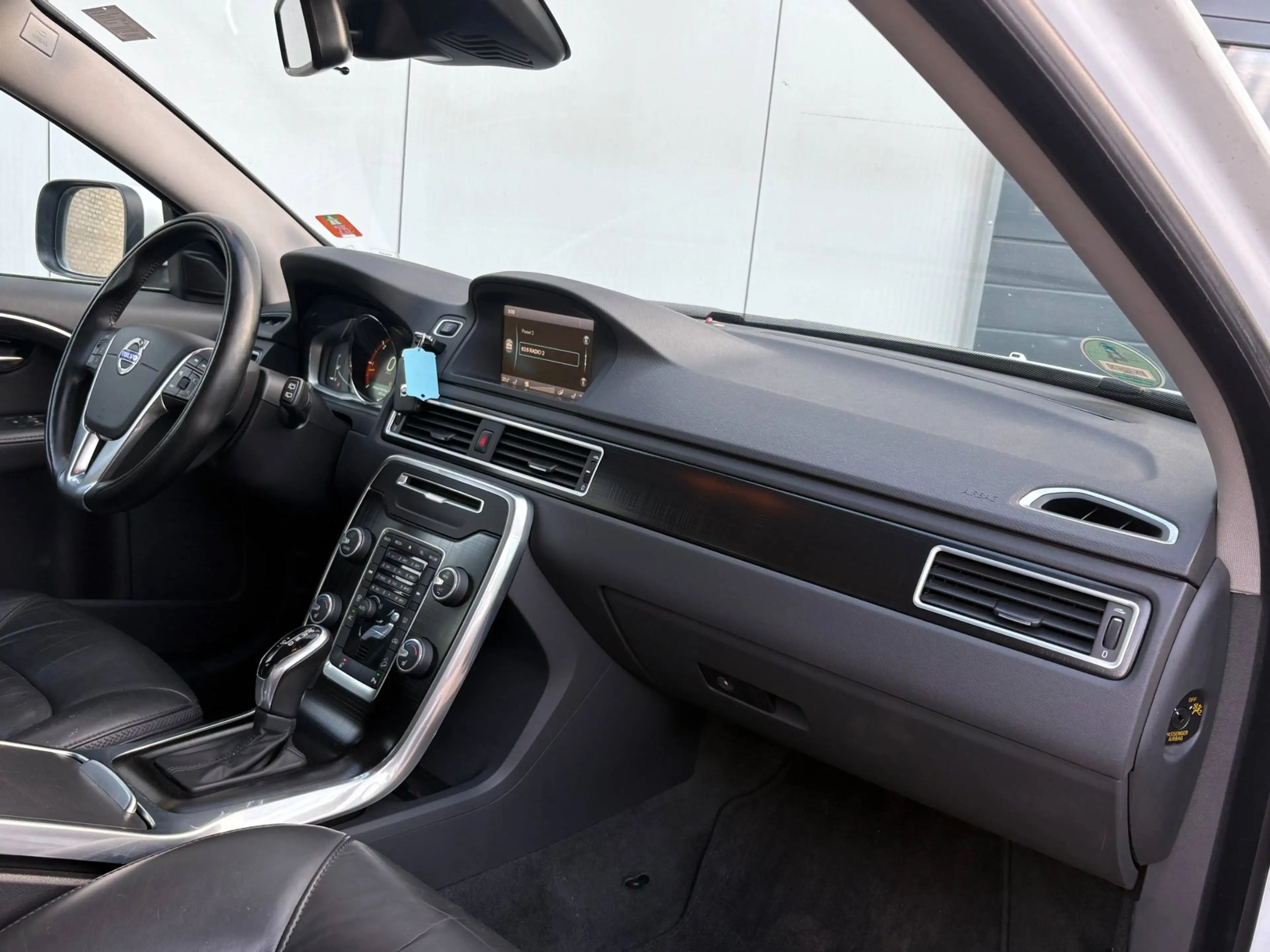 Volvo XC70 2.4 D5 AWD Autom. Leder Clima Cruise Xenon — photo 14