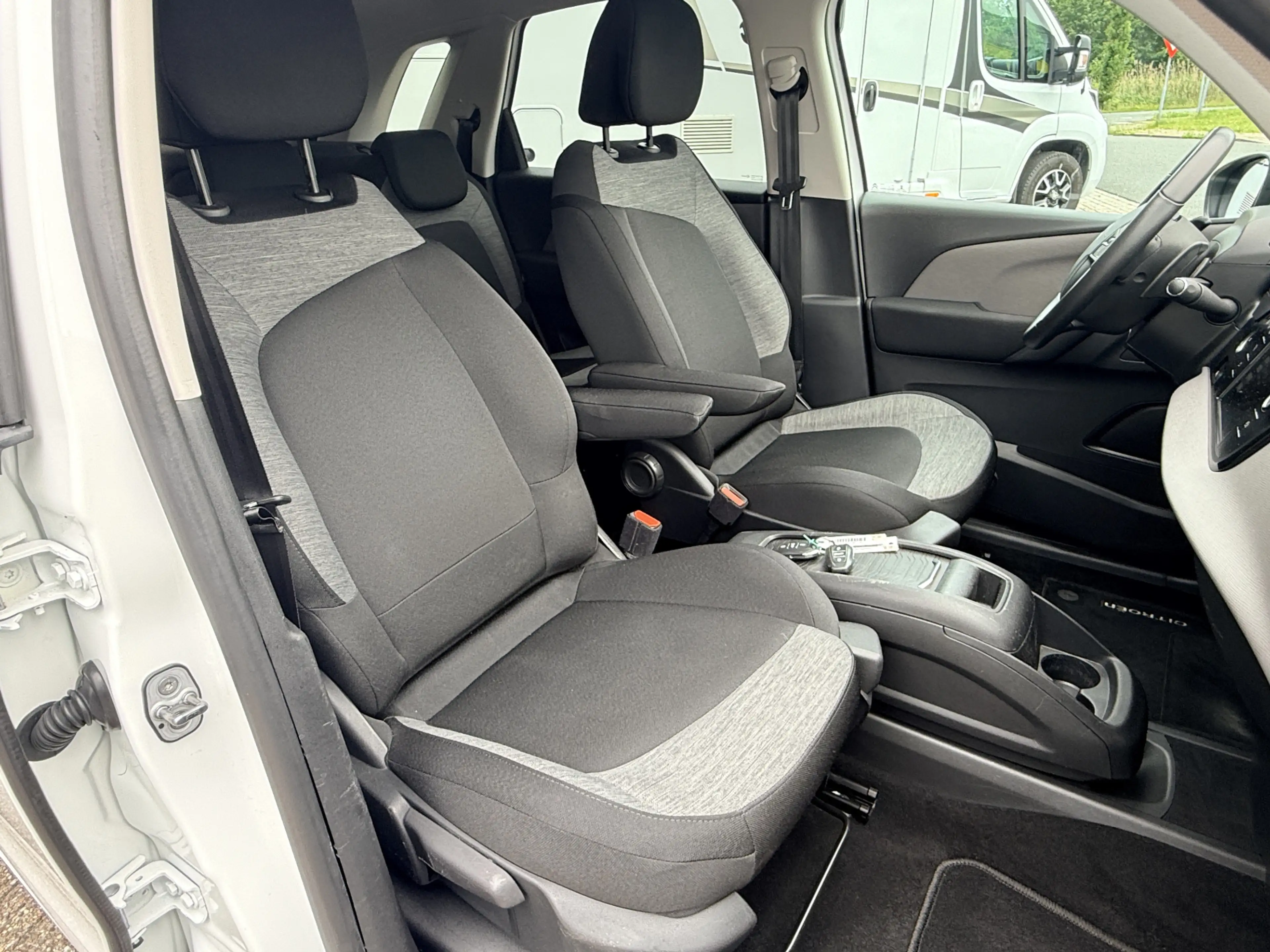 Citroen C4 SpaceTourer 1.2 PureTech Business | Automaat | Keyless | Navi — photo 30