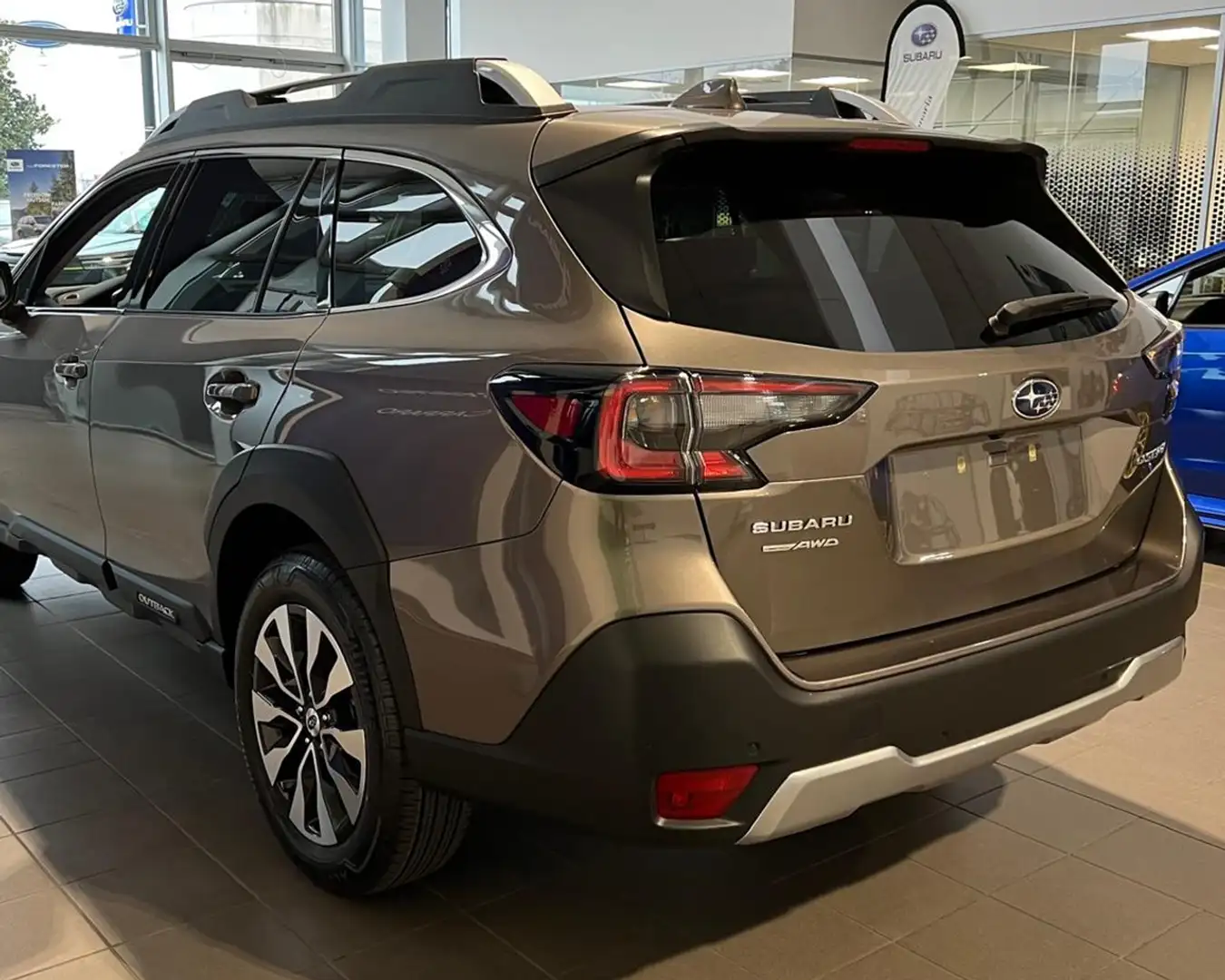 Subaru OUTBACK 2.5 Lineartronic PREMIUM Bronzová - 2
