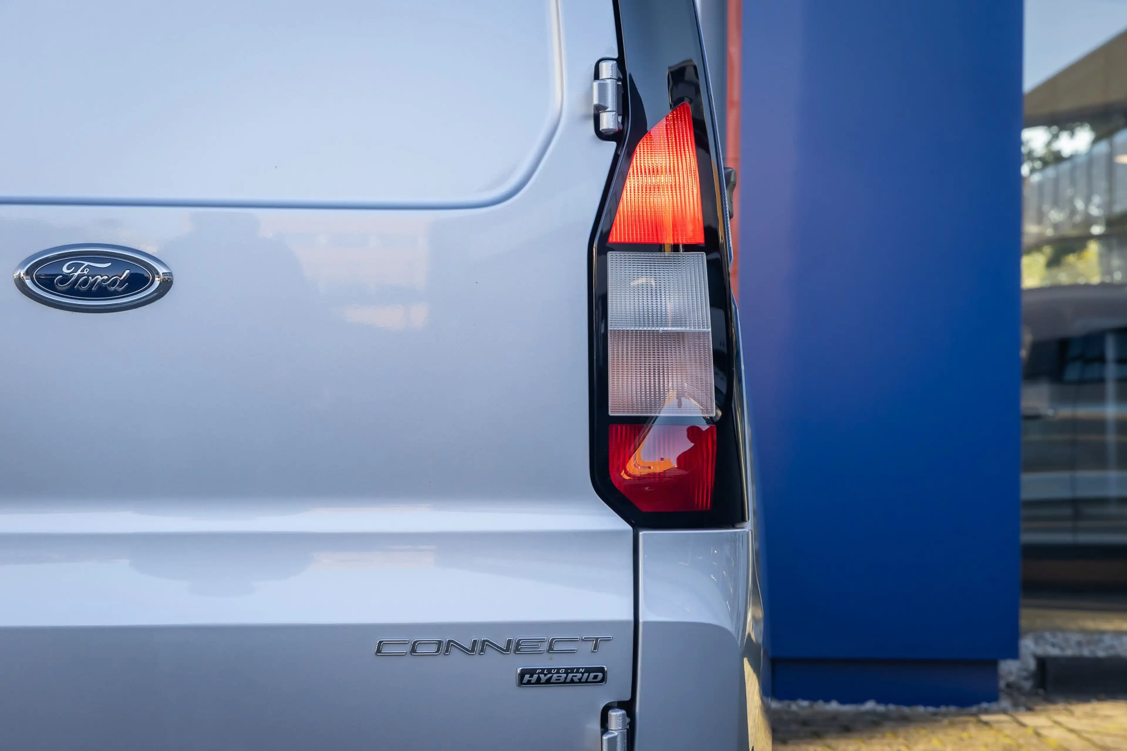Ford Transit Connect 1.5 EcoBoost PHEV L2 Limited | Trekhaak | Achterui — photo 9