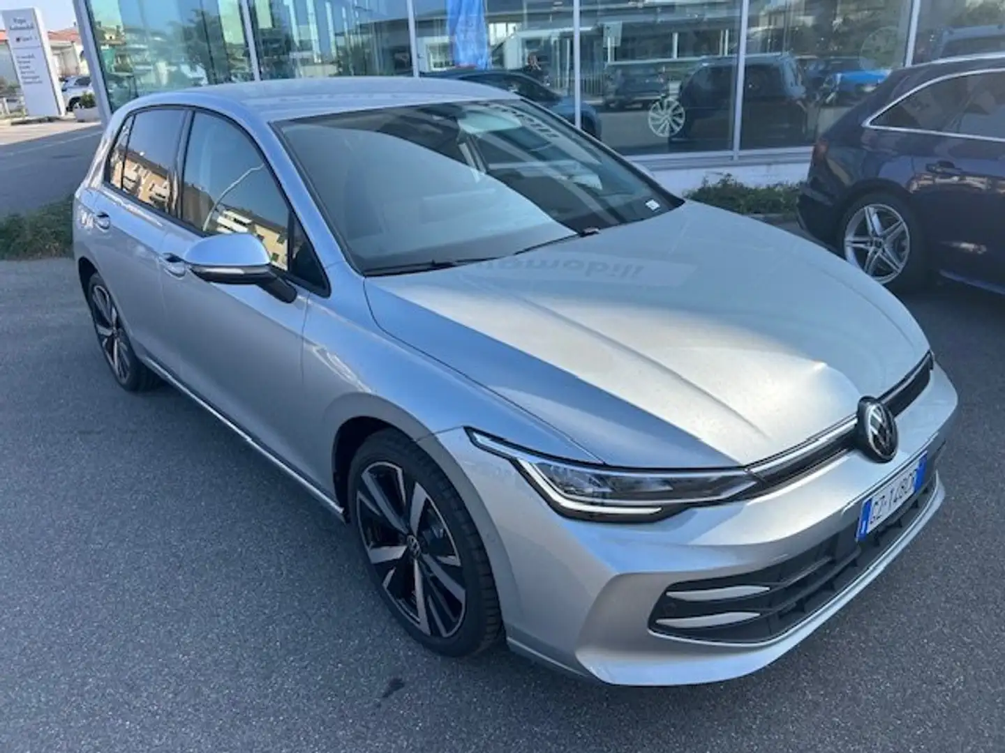 Volkswagen Golf 8.5 1.5 tsi ehybrid Edition Plus 204cv dsg Argento - 2