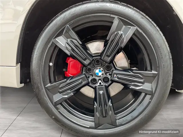 BMW X3 view 6