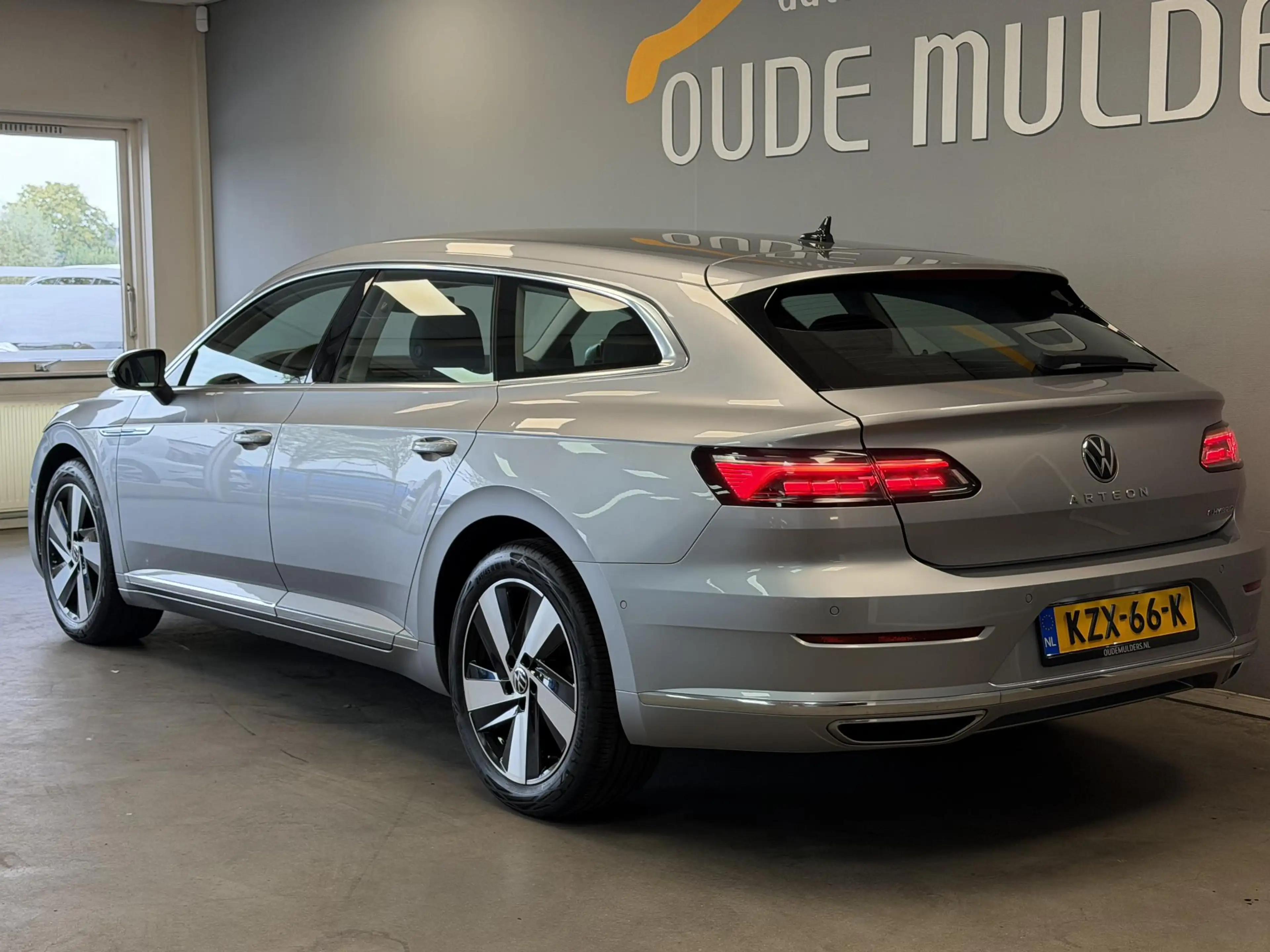 Volkswagen Arteon 1.4 TSI eHybrid Elegance | Adaptive cruise | Houti — photo 3