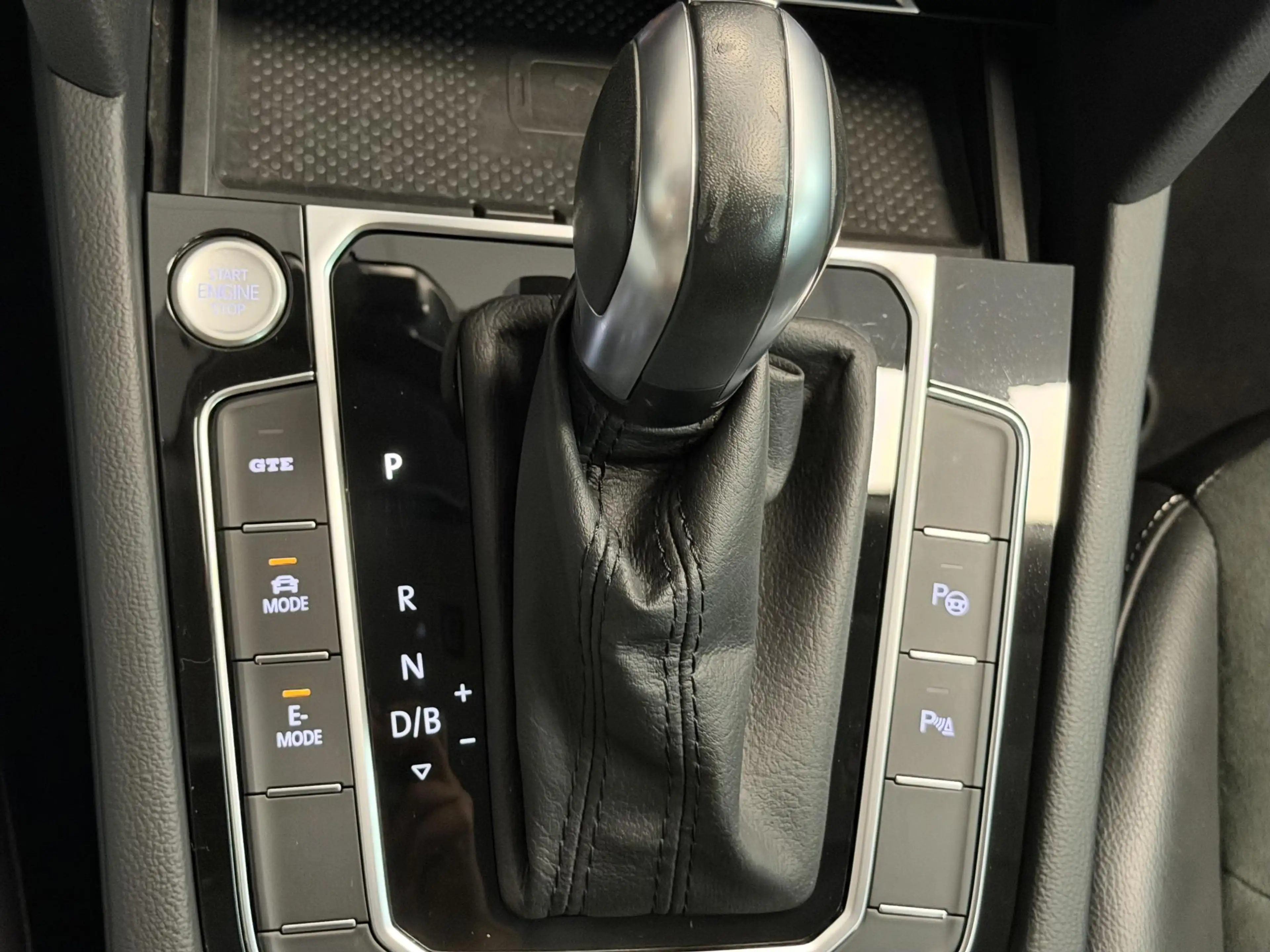 Volkswagen Arteon 1.4 TSI eHybrid Elegance | Adaptive cruise | Houti — photo 24