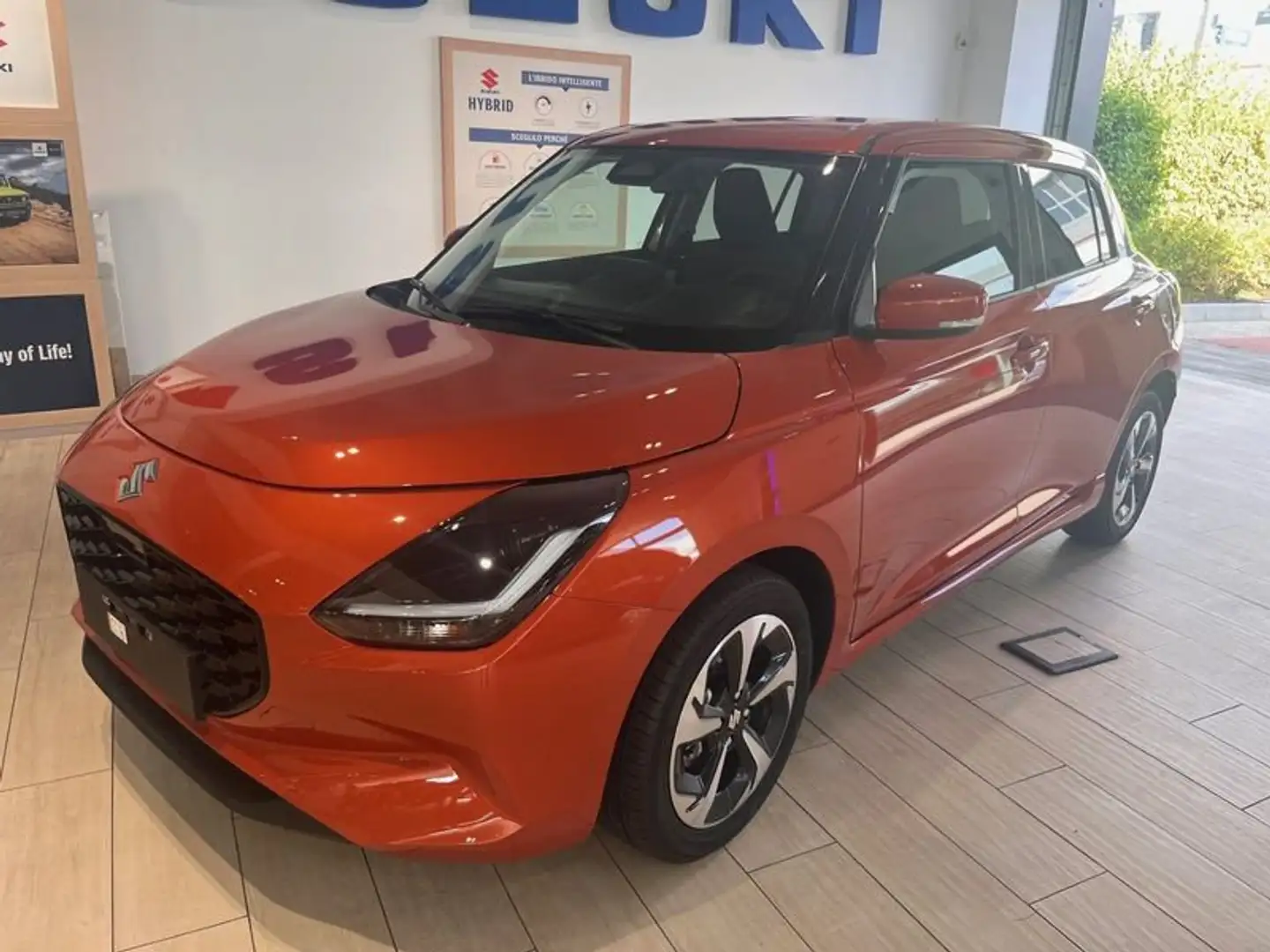 Suzuki Swift 1.2 Hybrid Top - prezzo migliore d'italia Orange - 1