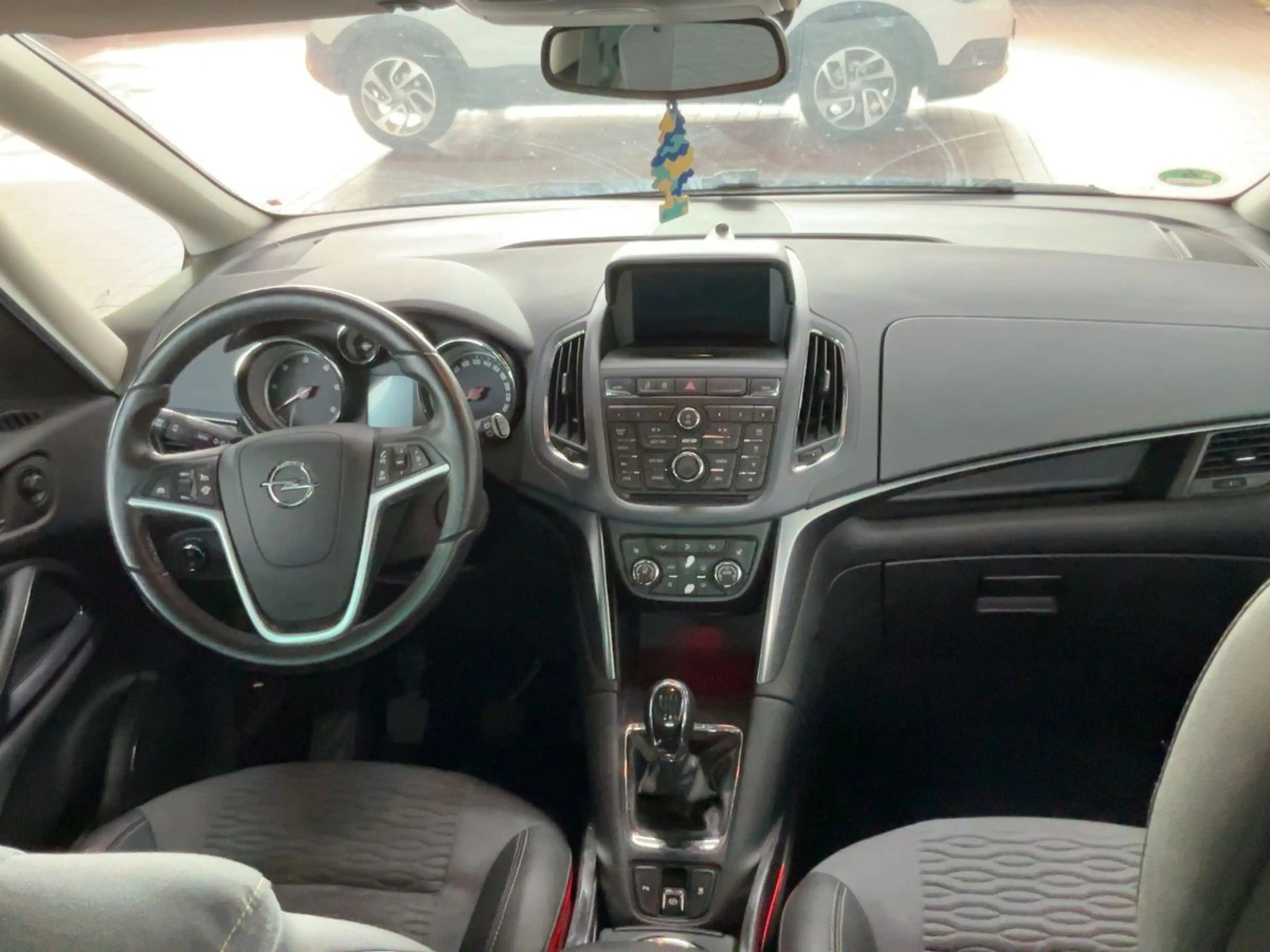 Opel Zafira C Tourer Innovation/7 Sitzer/Kamera/Xenon — photo 6