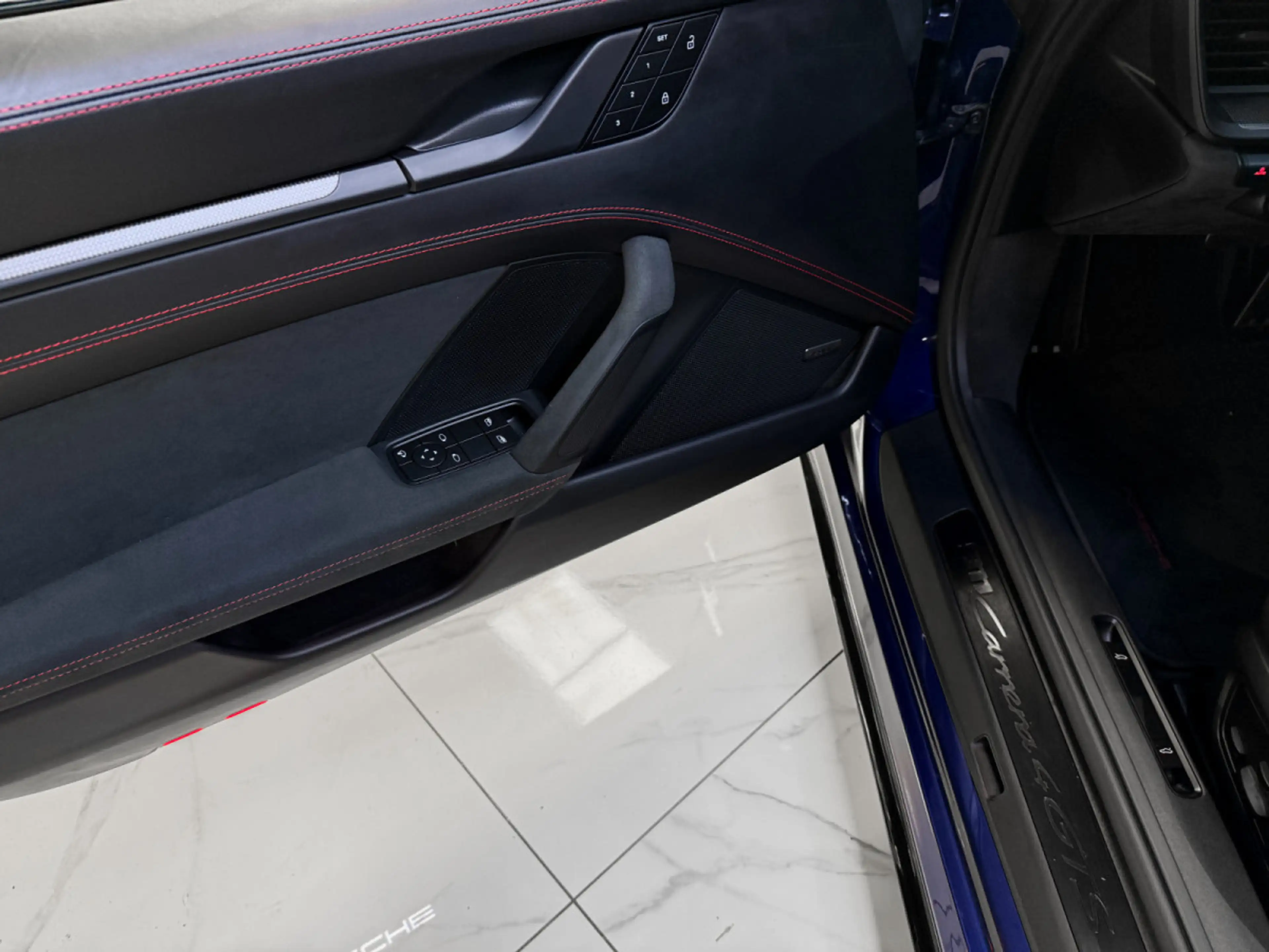 Porsche 992 Carrera 4 GTS / Lift / Bose / Matrix / 360° — photo 15
