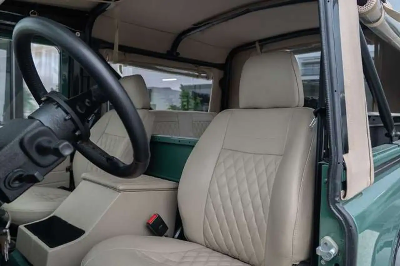 Land Rover Defender 90 200Tdi Cabrio - FULL nuts & bolt restauration, foto 10