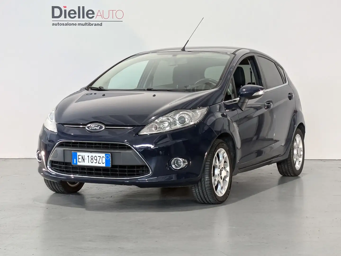 Ford Fiesta Fiesta 1.2 16V Titanium 82 CV 5p. C/ESP E5 Blauw - 1