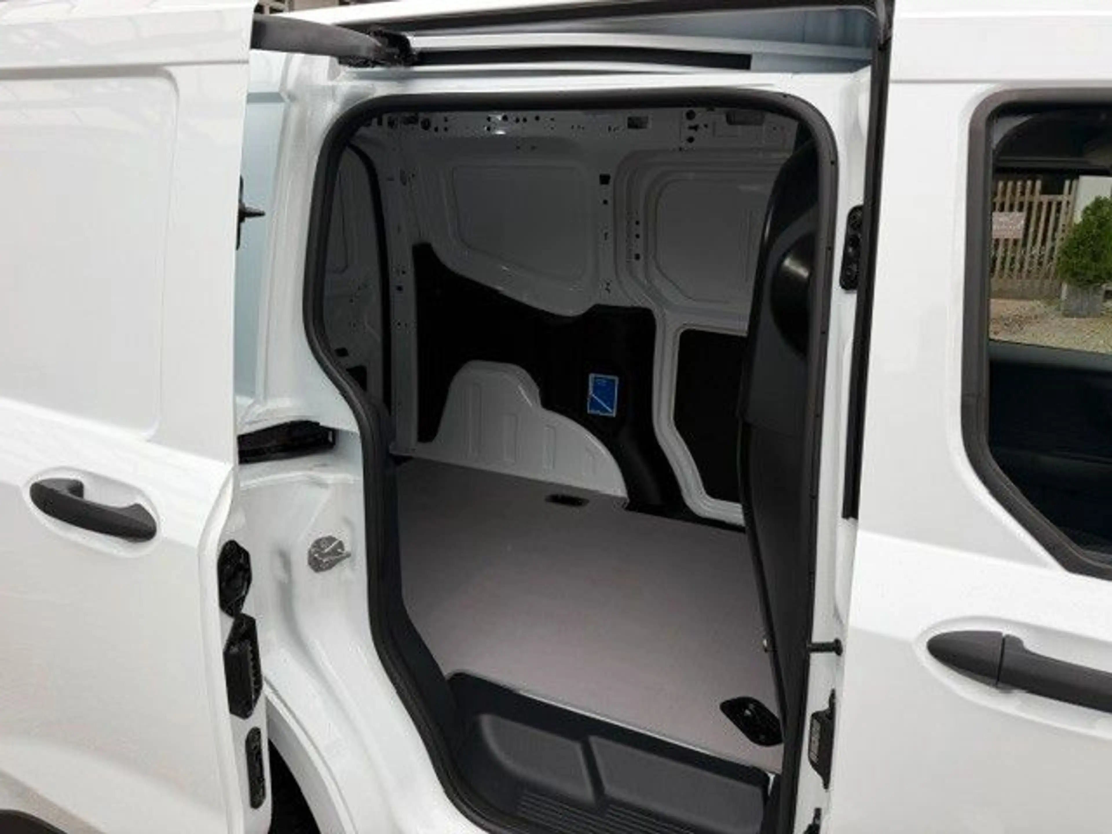 Ford Transit Courier Trend 1.0 EcoBoost Trend/NAVI/SH — photo 14