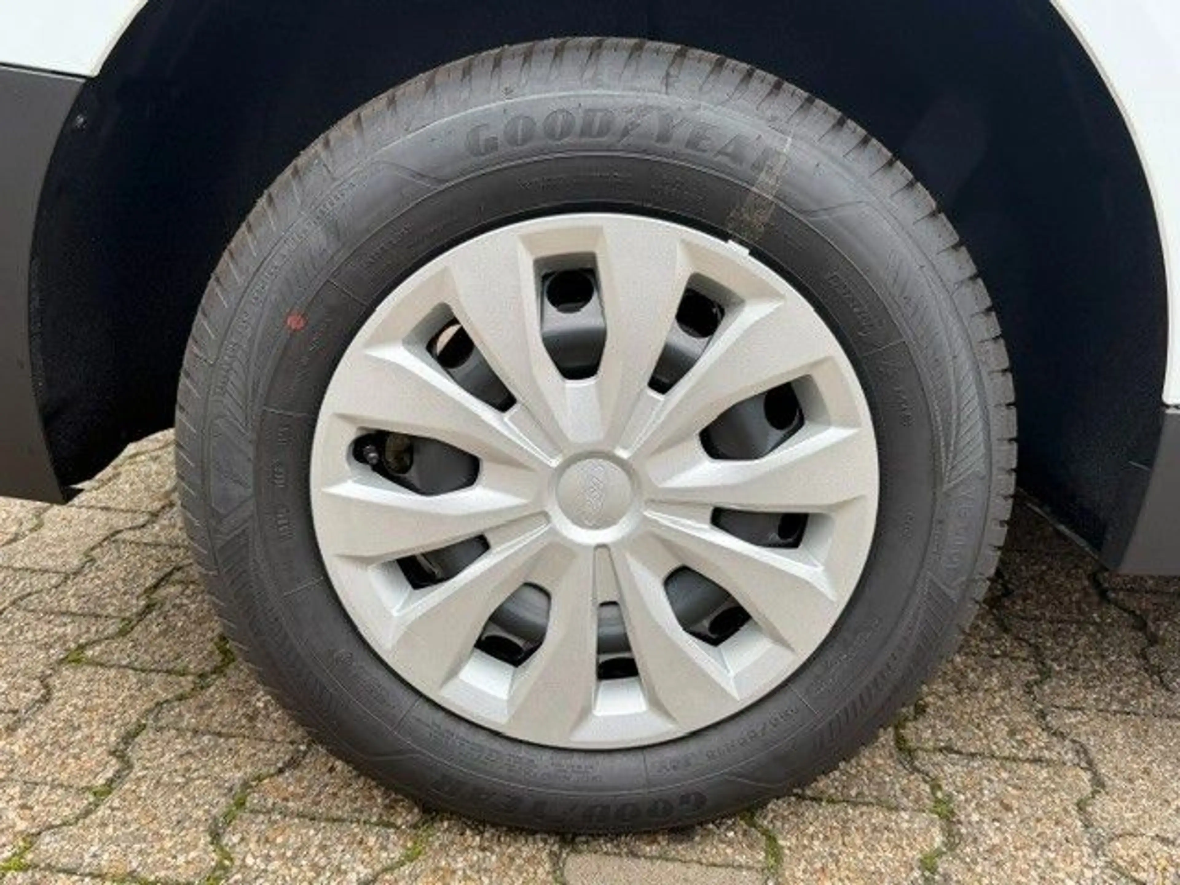 Ford Transit Courier Trend 1.0 EcoBoost Trend/NAVI/SH — photo 10