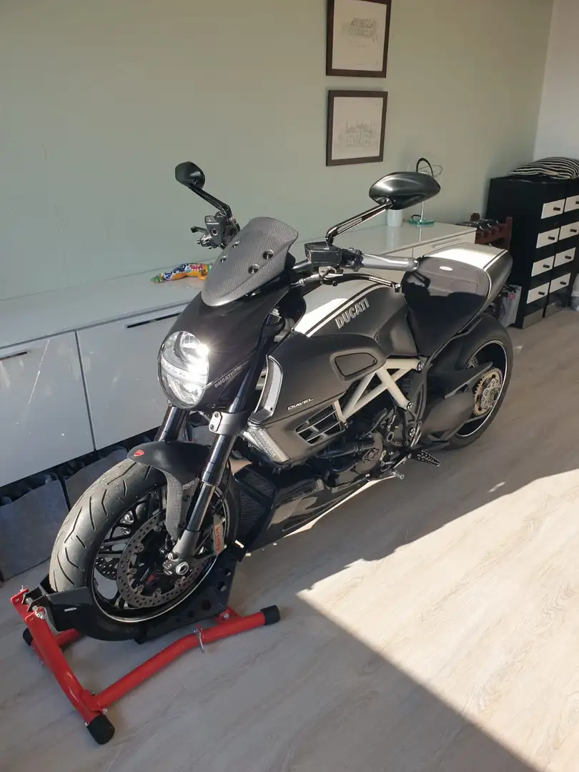 Ducati Diavel AMG limited edition nummer 345 Alb - 2