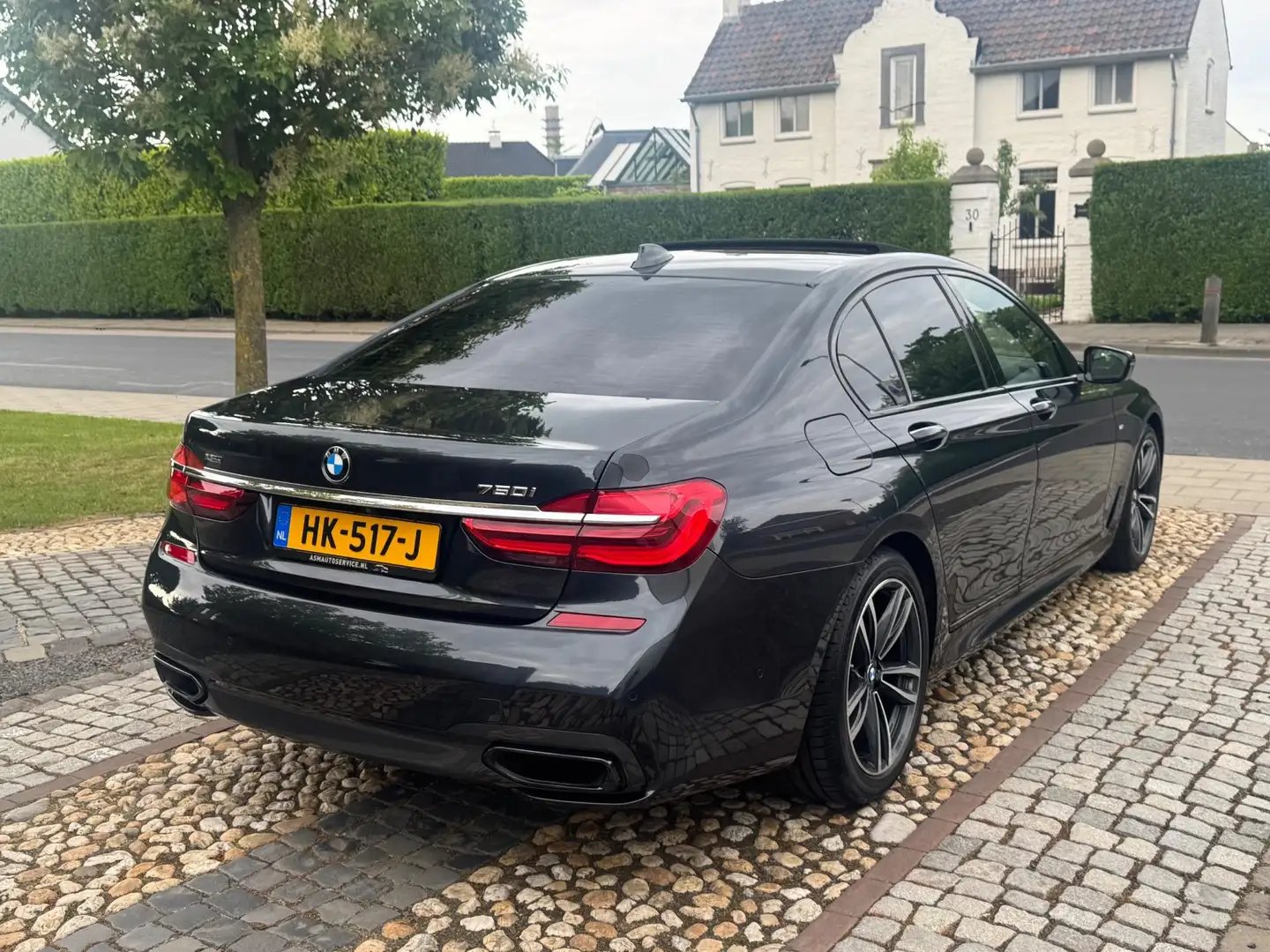 BMW 750 7-serie 750i xDrive M-sport B&W Entertainment Сірий - 2