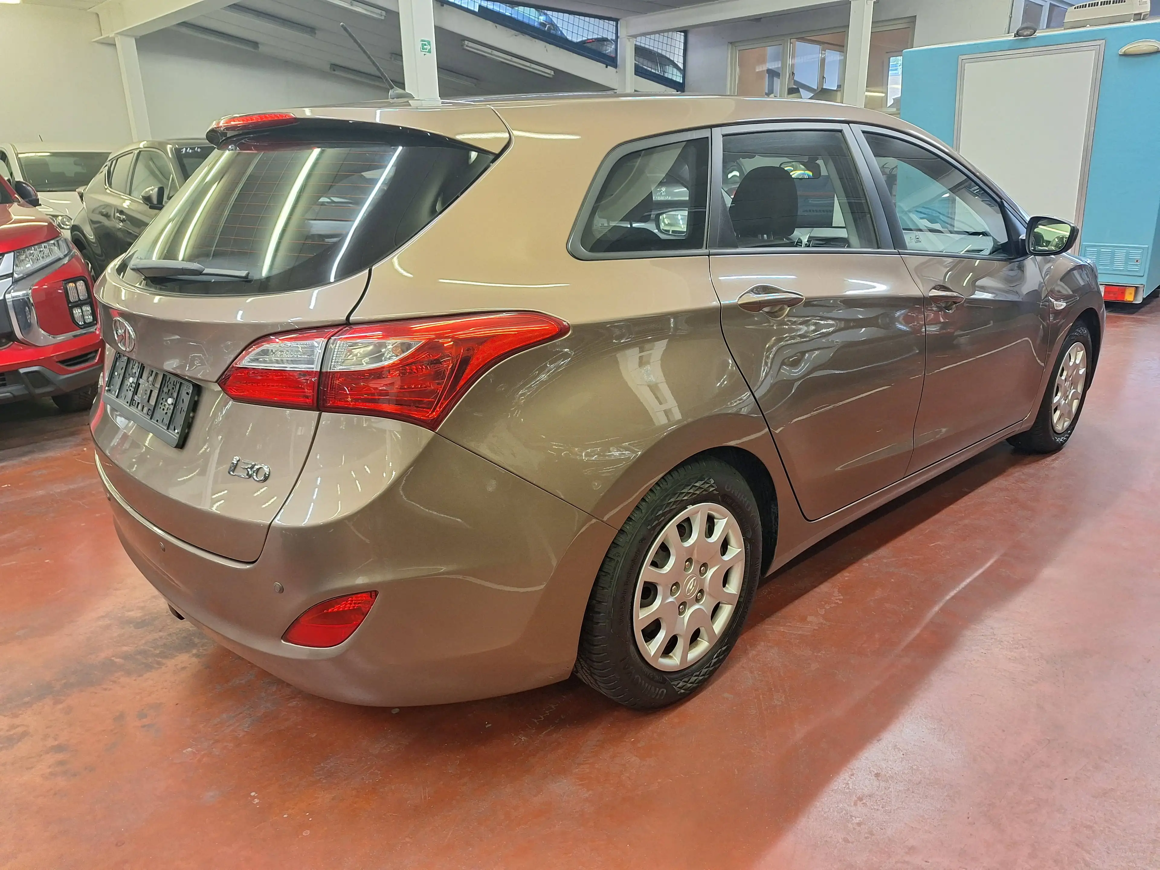 Hyundai i30 i30 SW 1.4i Move — photo 7