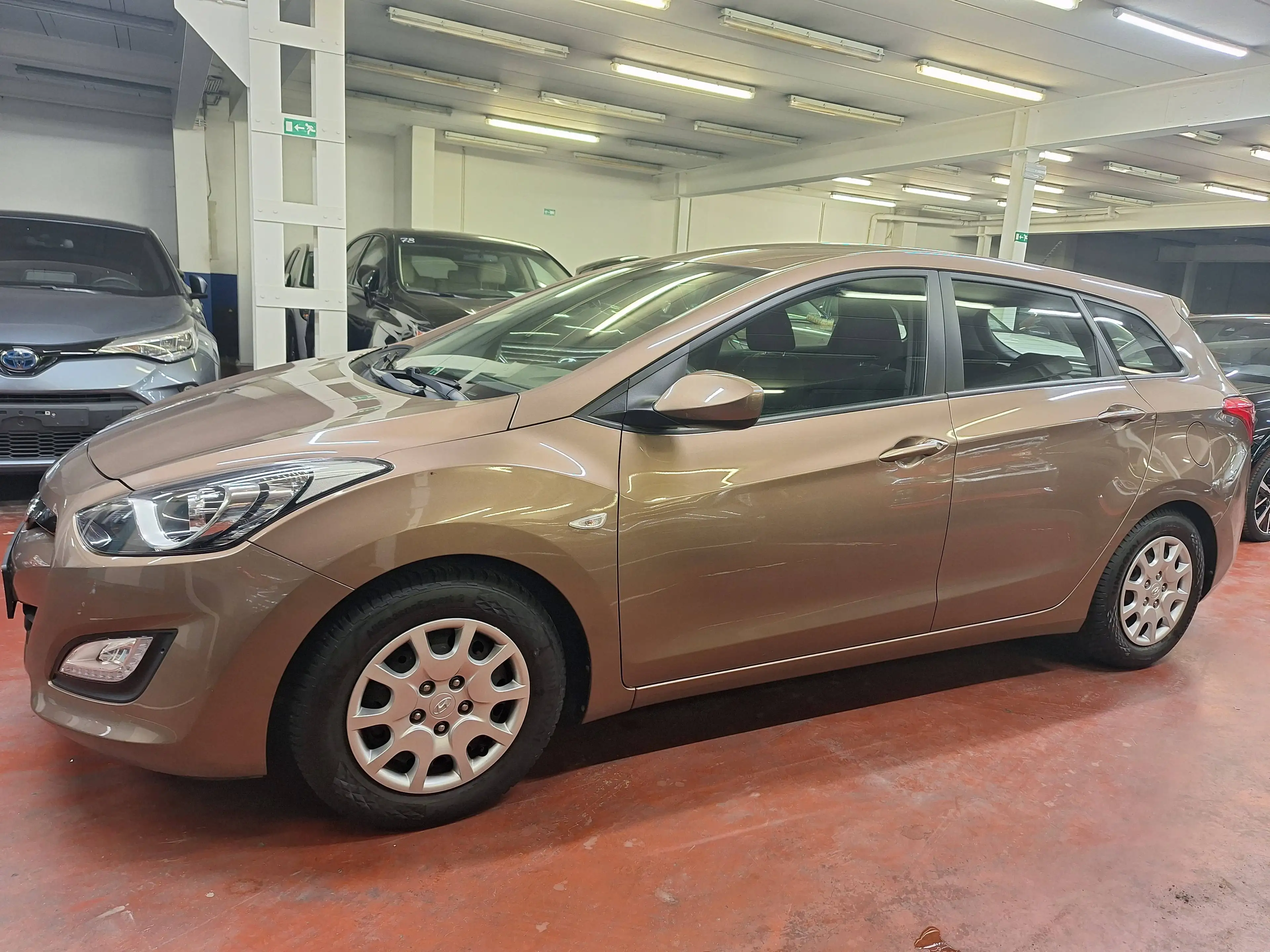 Hyundai i30 i30 SW 1.4i Move — photo 4