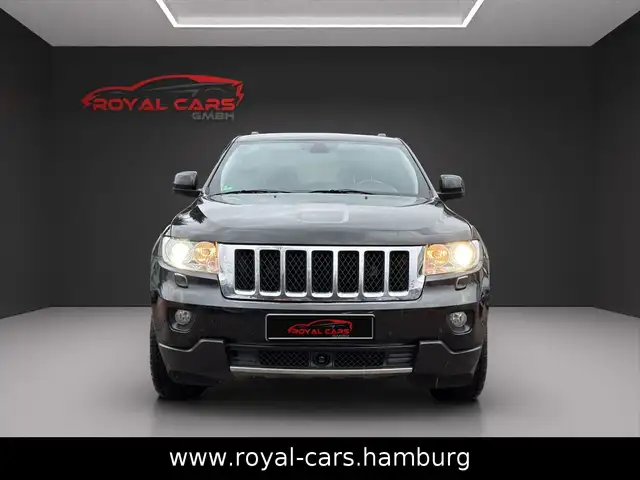 Jeep Grand Cherokee view 2