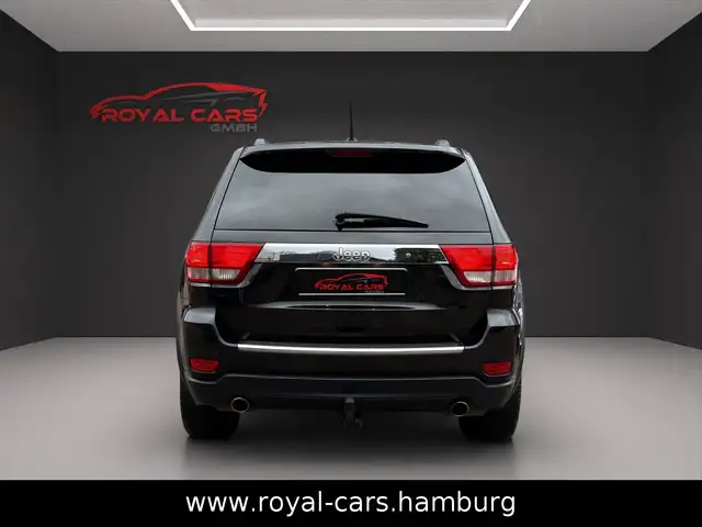 Jeep Grand Cherokee view 5