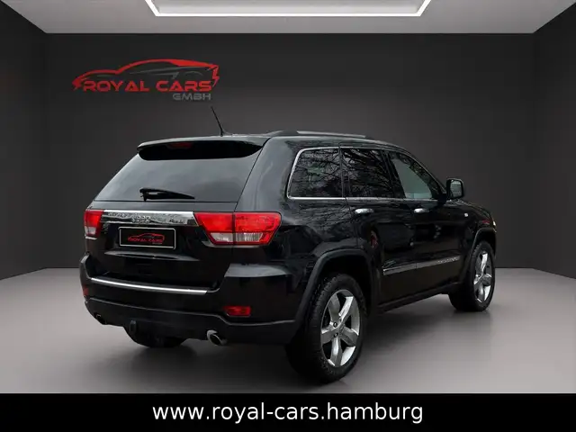 Jeep Grand Cherokee view 9