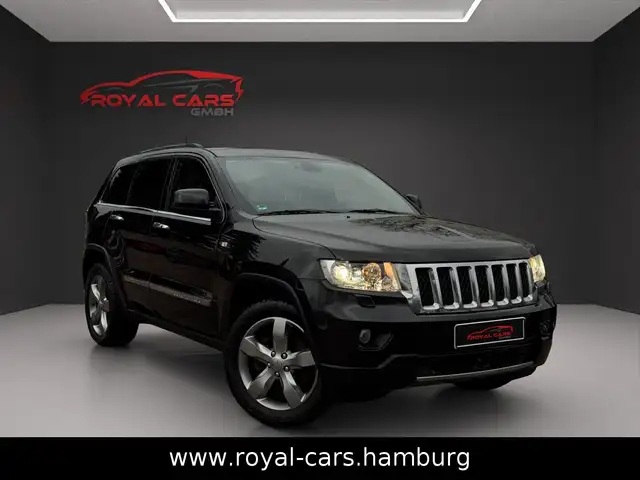 Jeep Grand Cherokee view 3