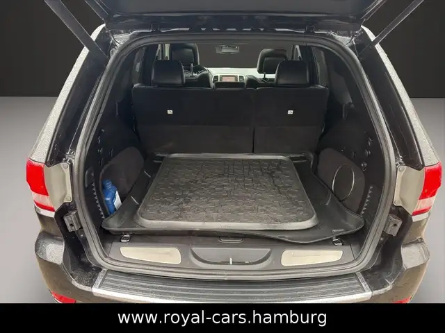 Jeep Grand Cherokee view 8