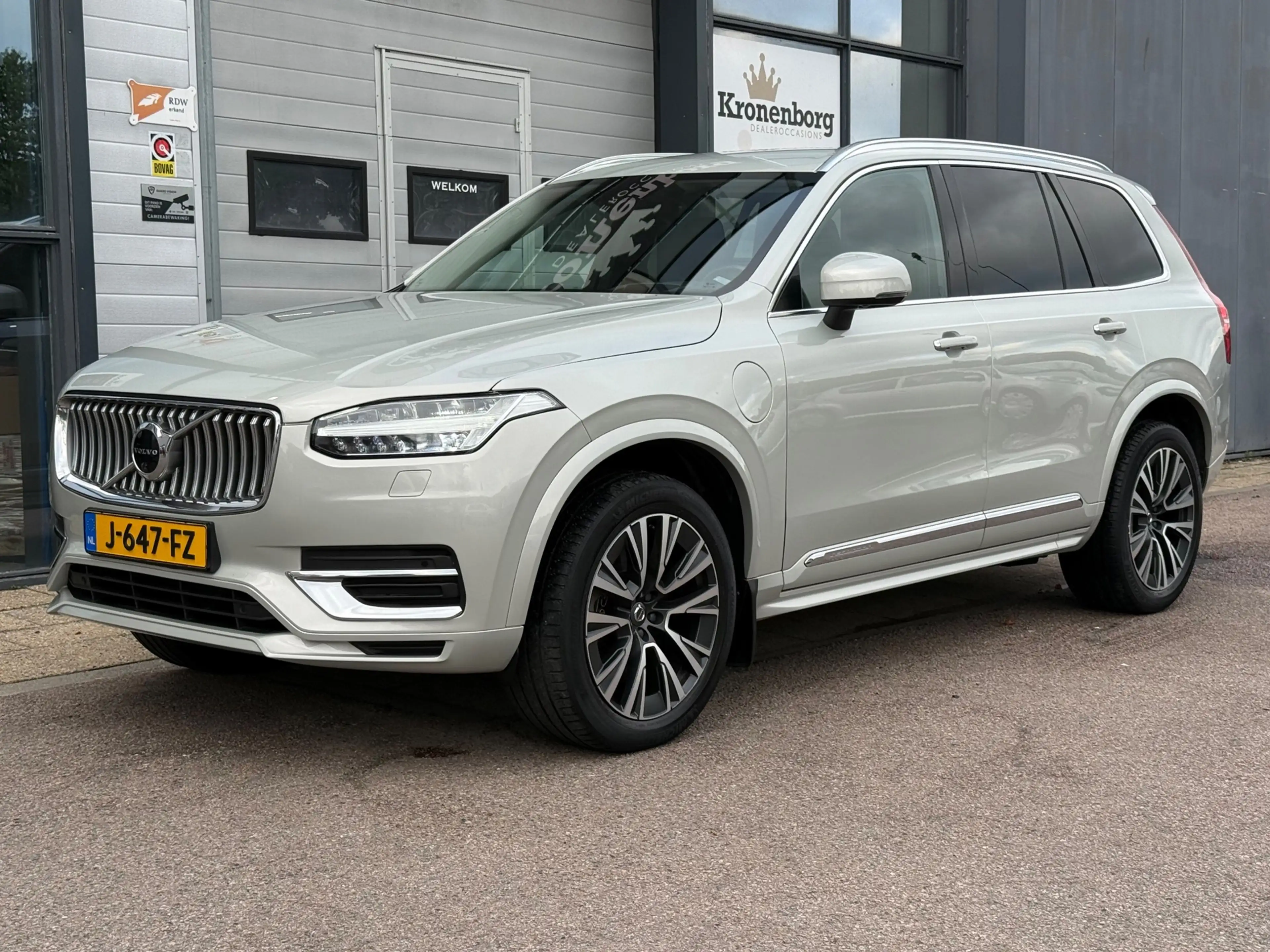 Volvo XC90 2.0 T8 Twin Engine AWD Inscription| Bowers&Wilkins — photo 13