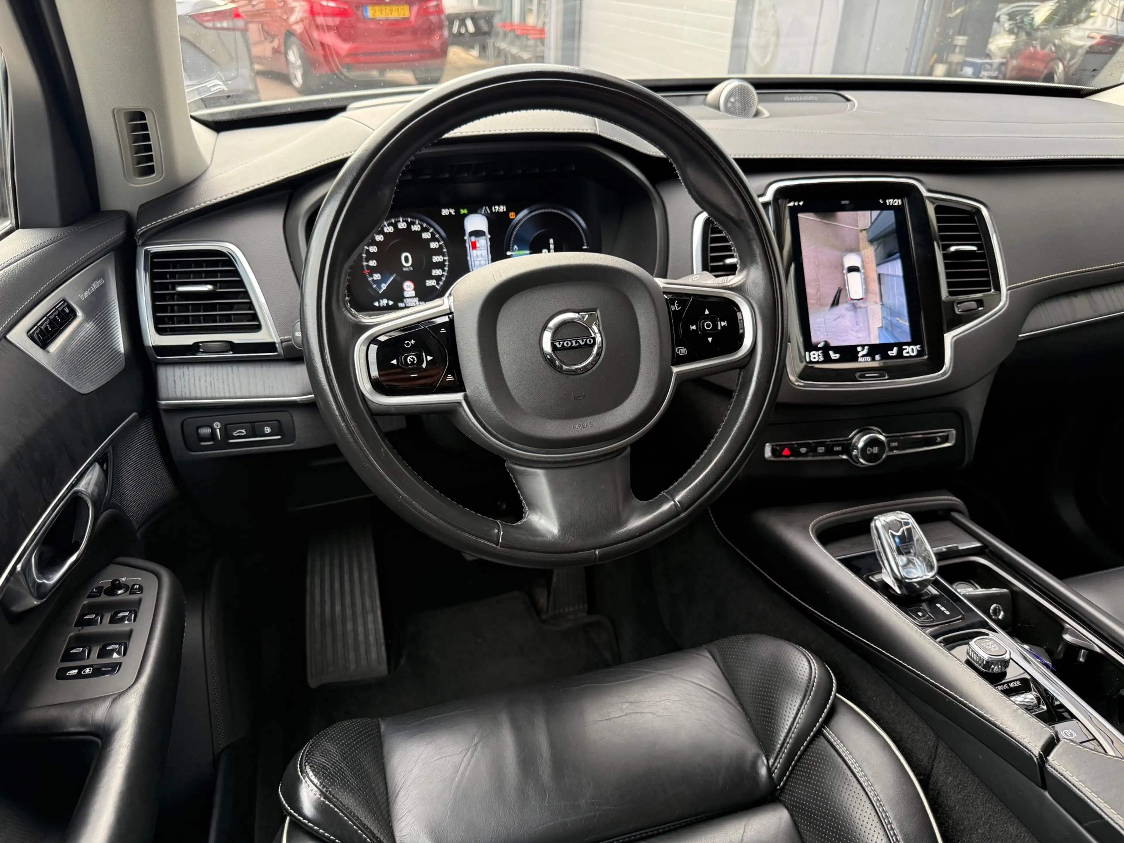 Volvo XC90 2.0 T8 Twin Engine AWD Inscription| Bowers&Wilkins — photo 4