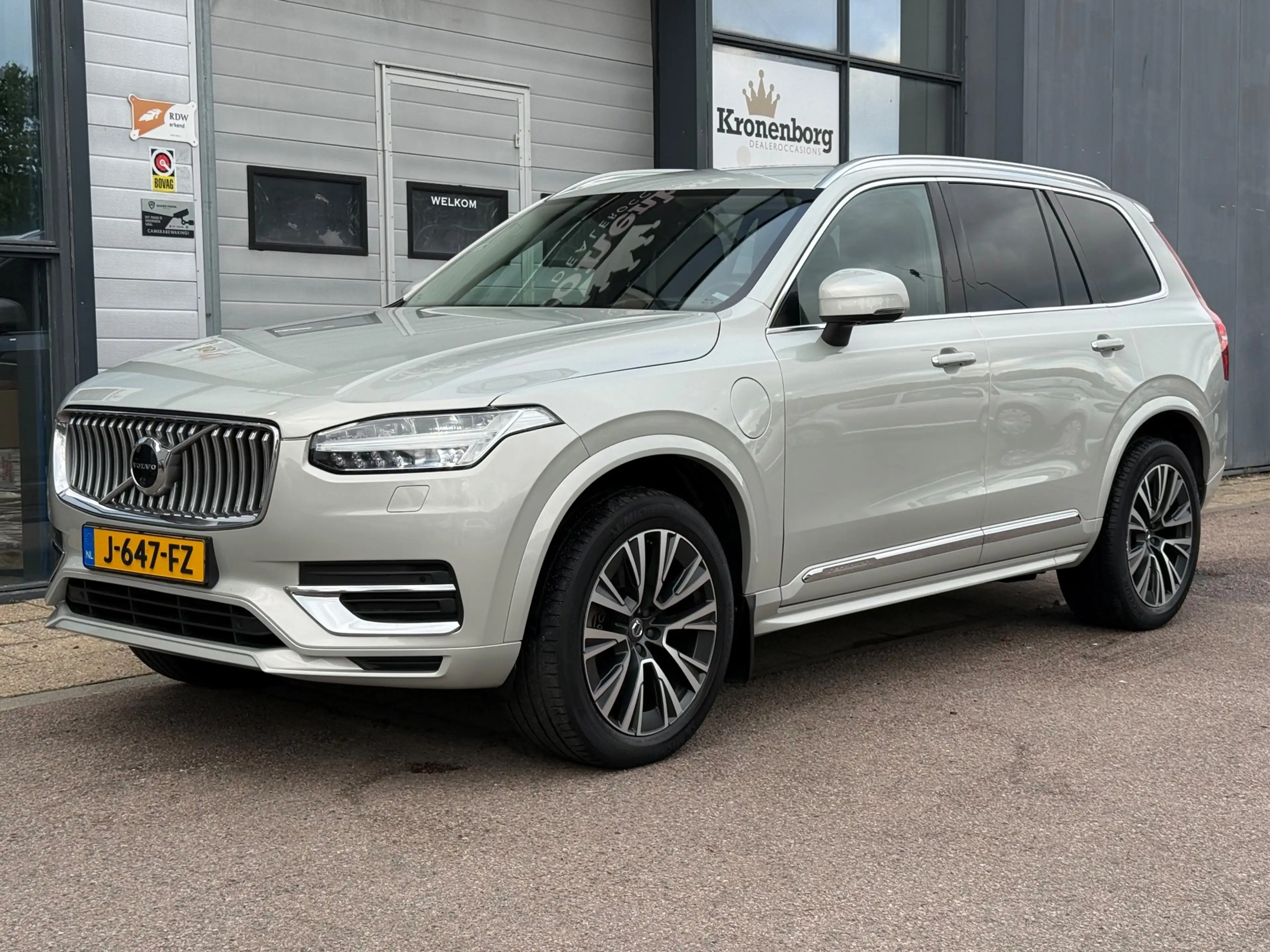 Volvo XC90 2.0 T8 Twin Engine AWD Inscription| Bowers&Wilkins — photo 3