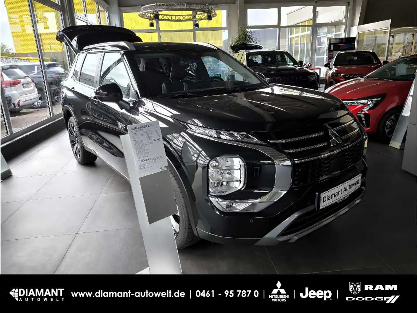 Mitsubishi Outlander 2.4L PHEV Intro Edition Nero - 1