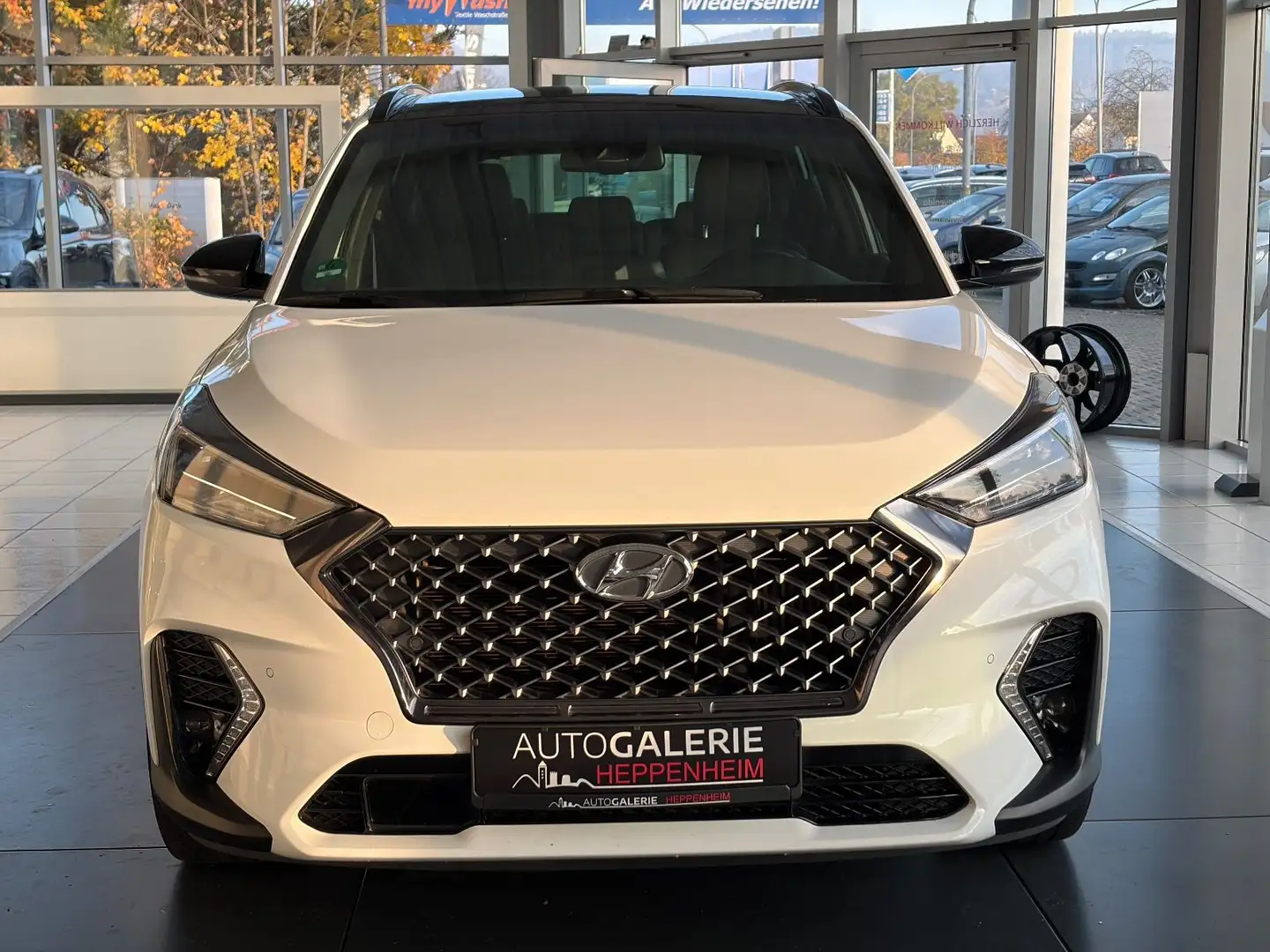 Hyundai TUCSON N LINE /AUT/NAV/SHZ/PAN/R-KAM Weiß - 2