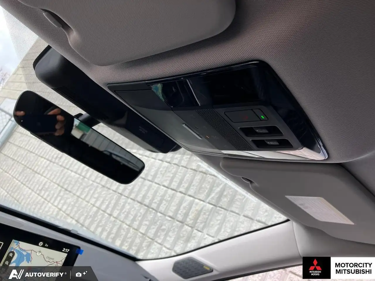 Mitsubishi Outlander снимка Mitsubishi Outlander