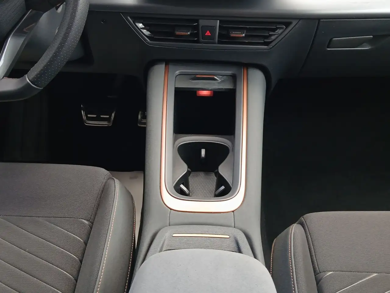 Cupra Born Born*NAVI*KAM*LED*SHZ*PDC*KEYLESS*, миниатюра 8
