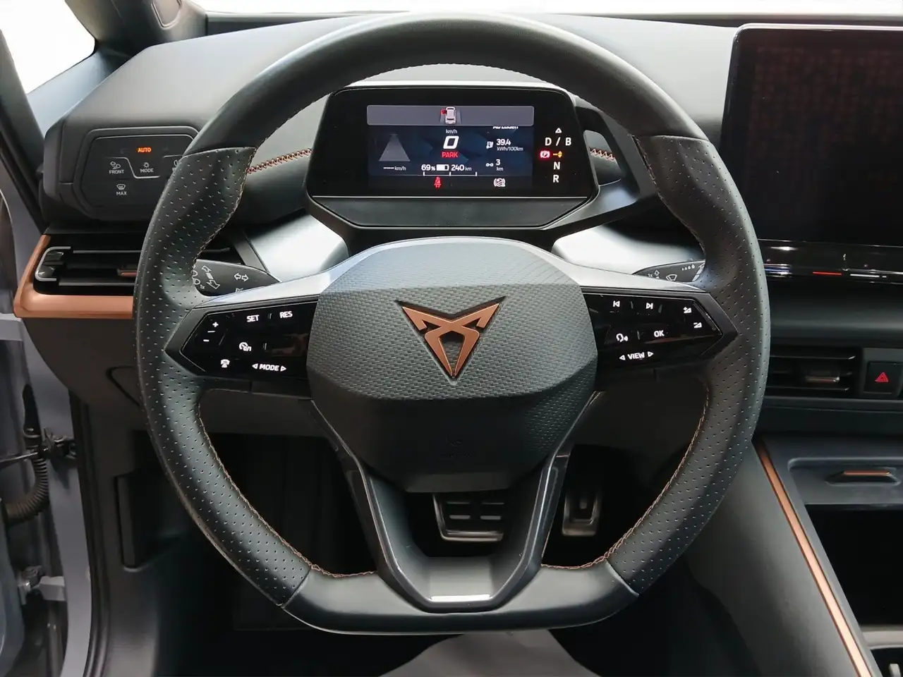Cupra Born Born*NAVI*KAM*LED*SHZ*PDC*KEYLESS*, миниатюра 9