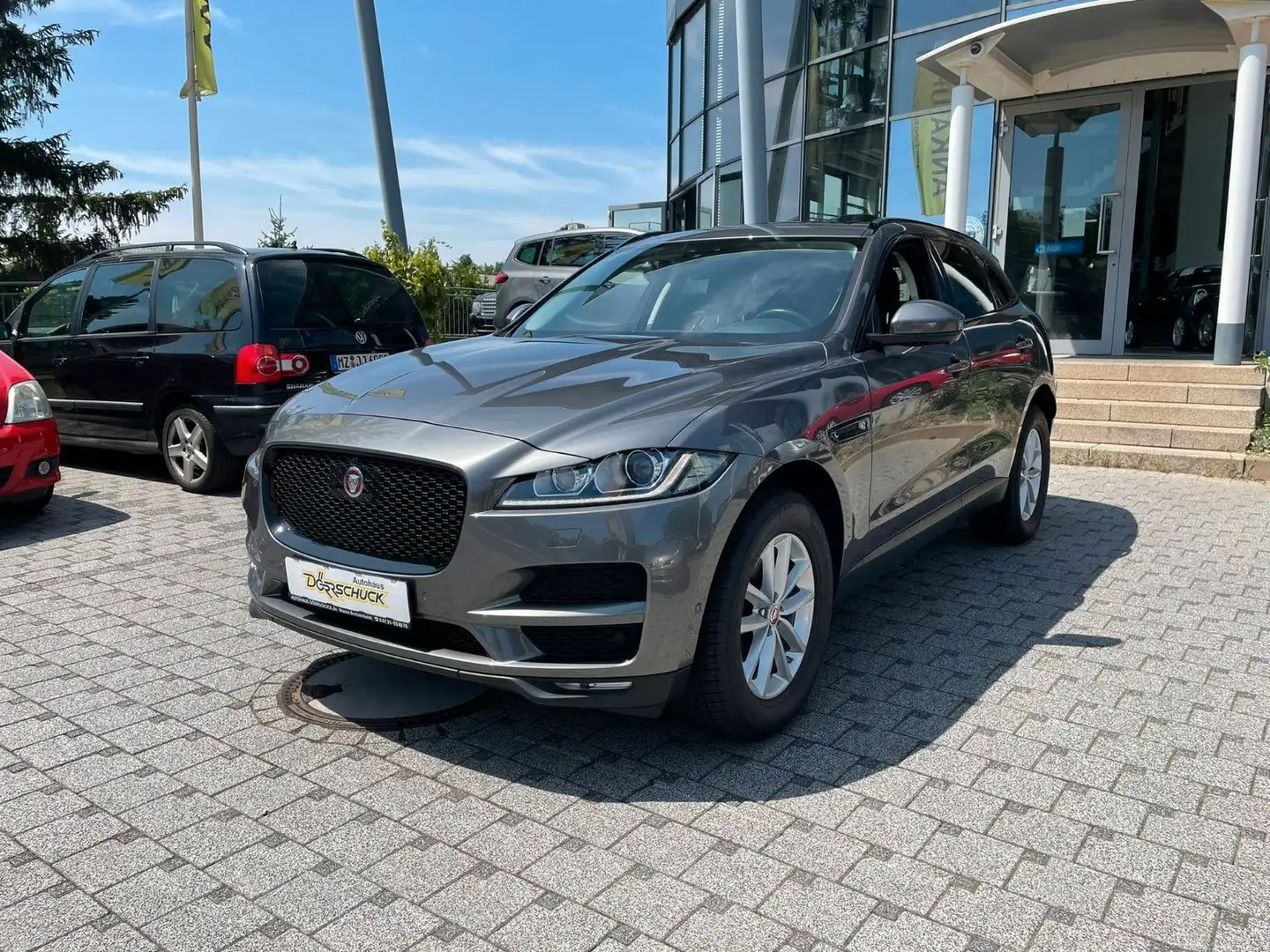 Jaguar F-Pace F-PACE D300 Portfolio AWD Black Pack ACC Gris - 2