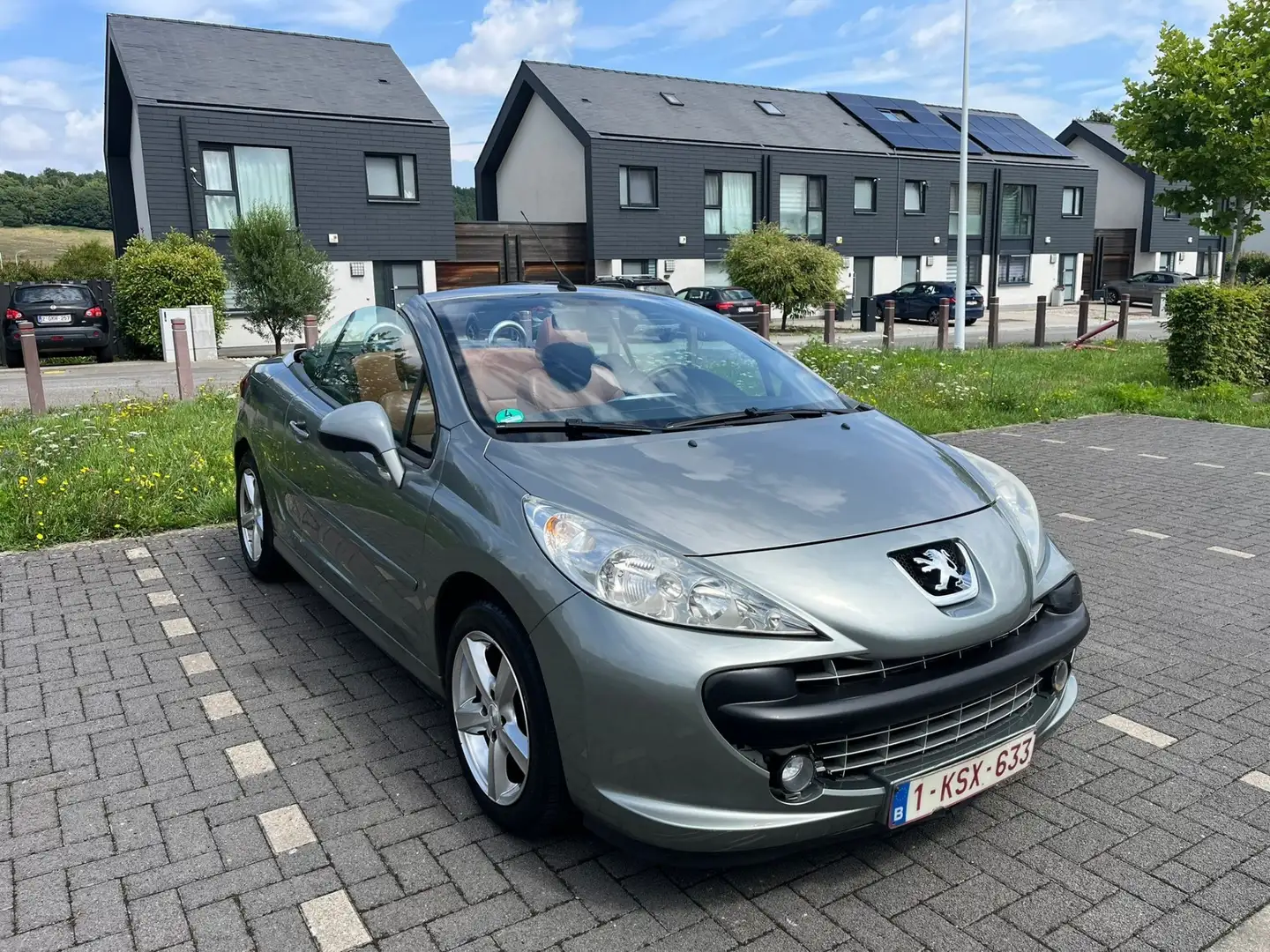 Peugeot 207 CC 1.6i CABRIOLET / CUIR / CLIM / JANTES / ATT. RE Gris - 2