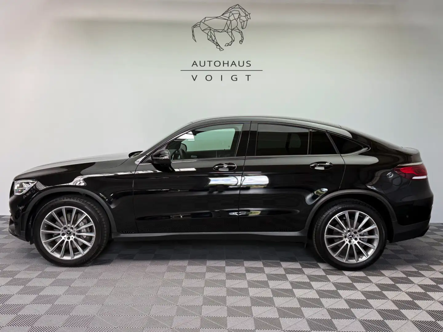 Mercedes-Benz GLC 200 Coupe 4Matic|AMG|2.Hand|Digital|LED| Schwarz - 1