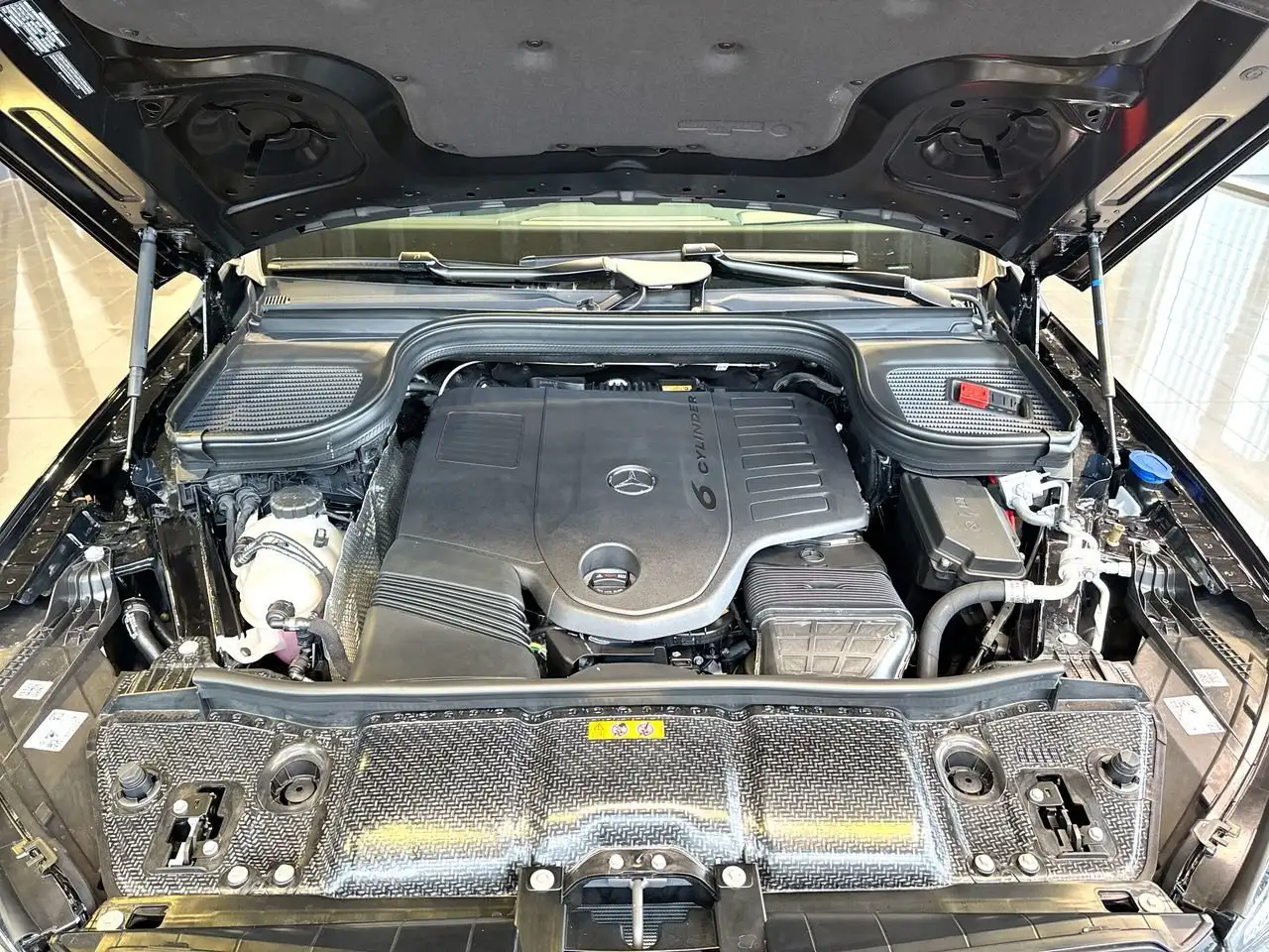Mercedes-Benz GLE снимка Mercedes-Benz GLE