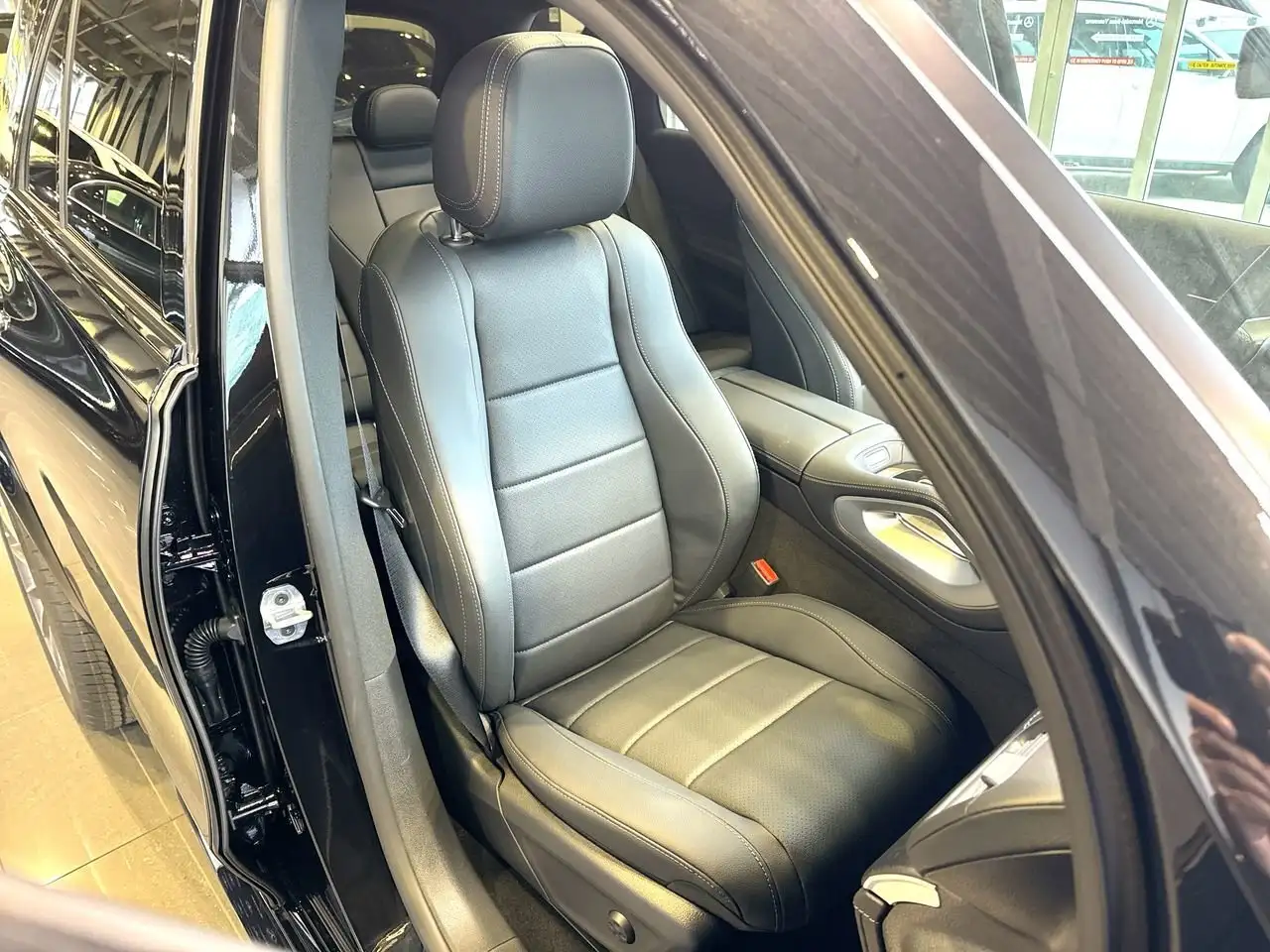 Mercedes-Benz GLE снимка Mercedes-Benz GLE