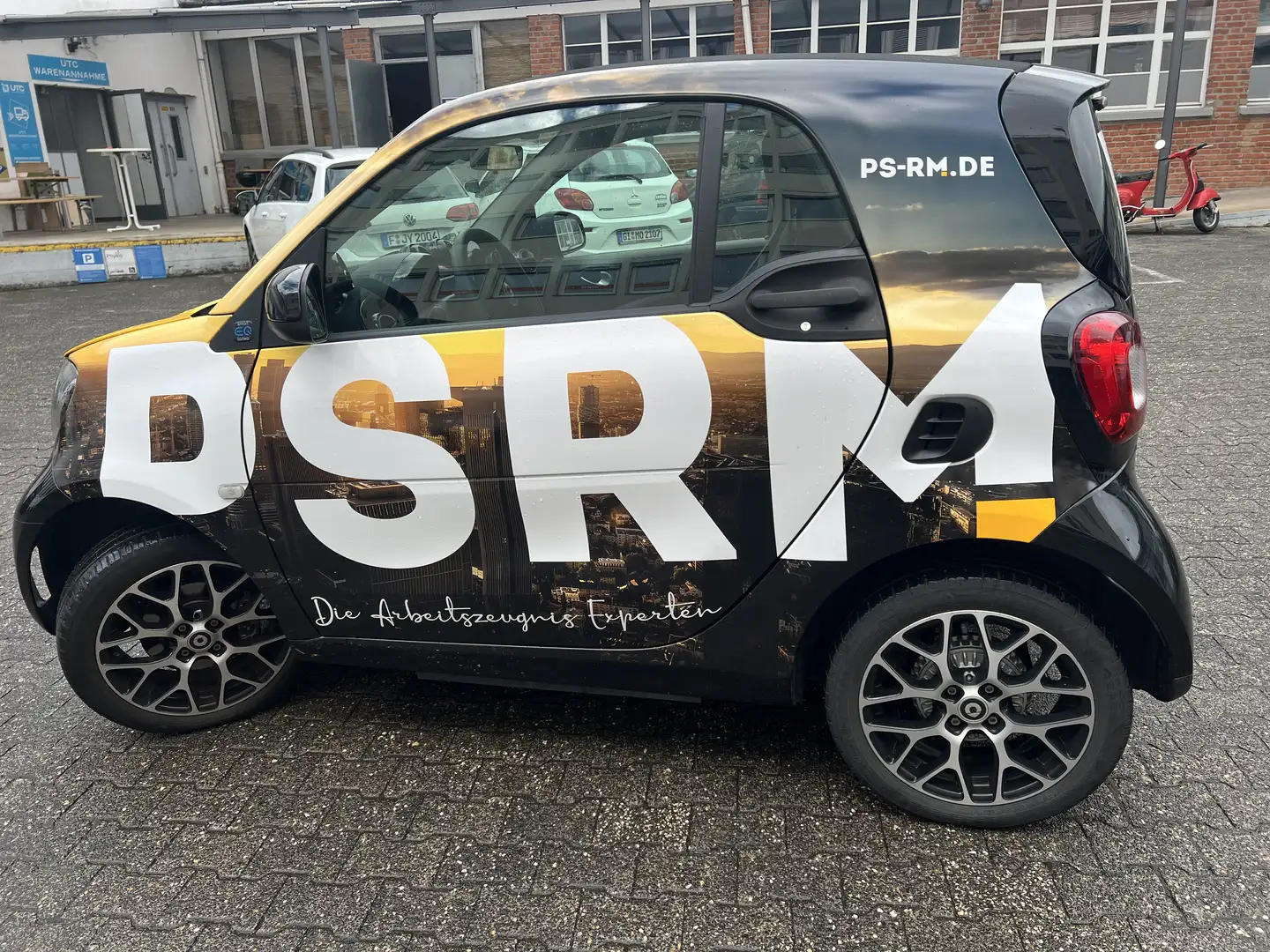 smart forTwo smart fortwo coupe electric drive coupe EQ Schwarz - 1