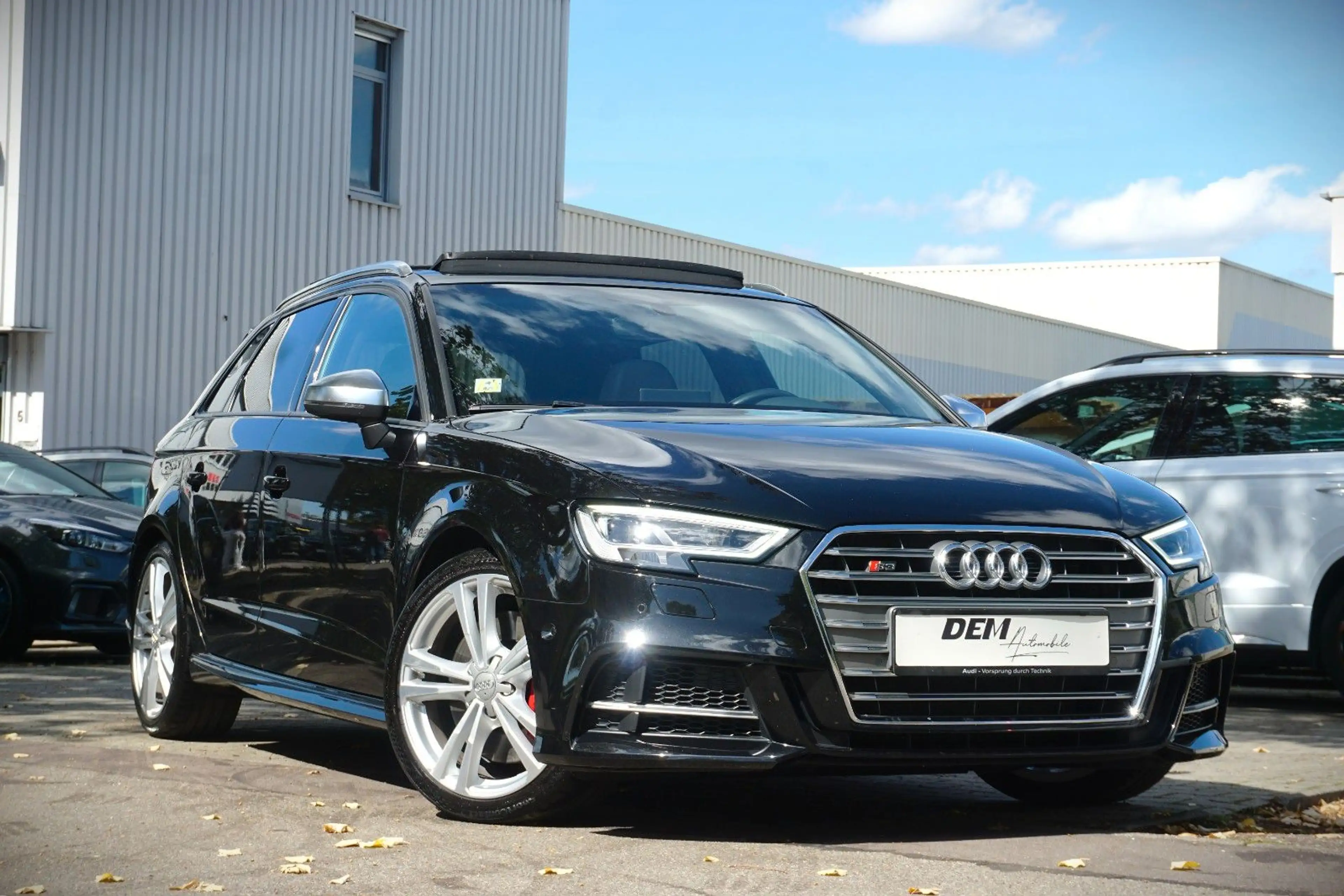 Audi S3 Sportback 2.0 TFSI quattro / Pano./ Digital-T — photo 3