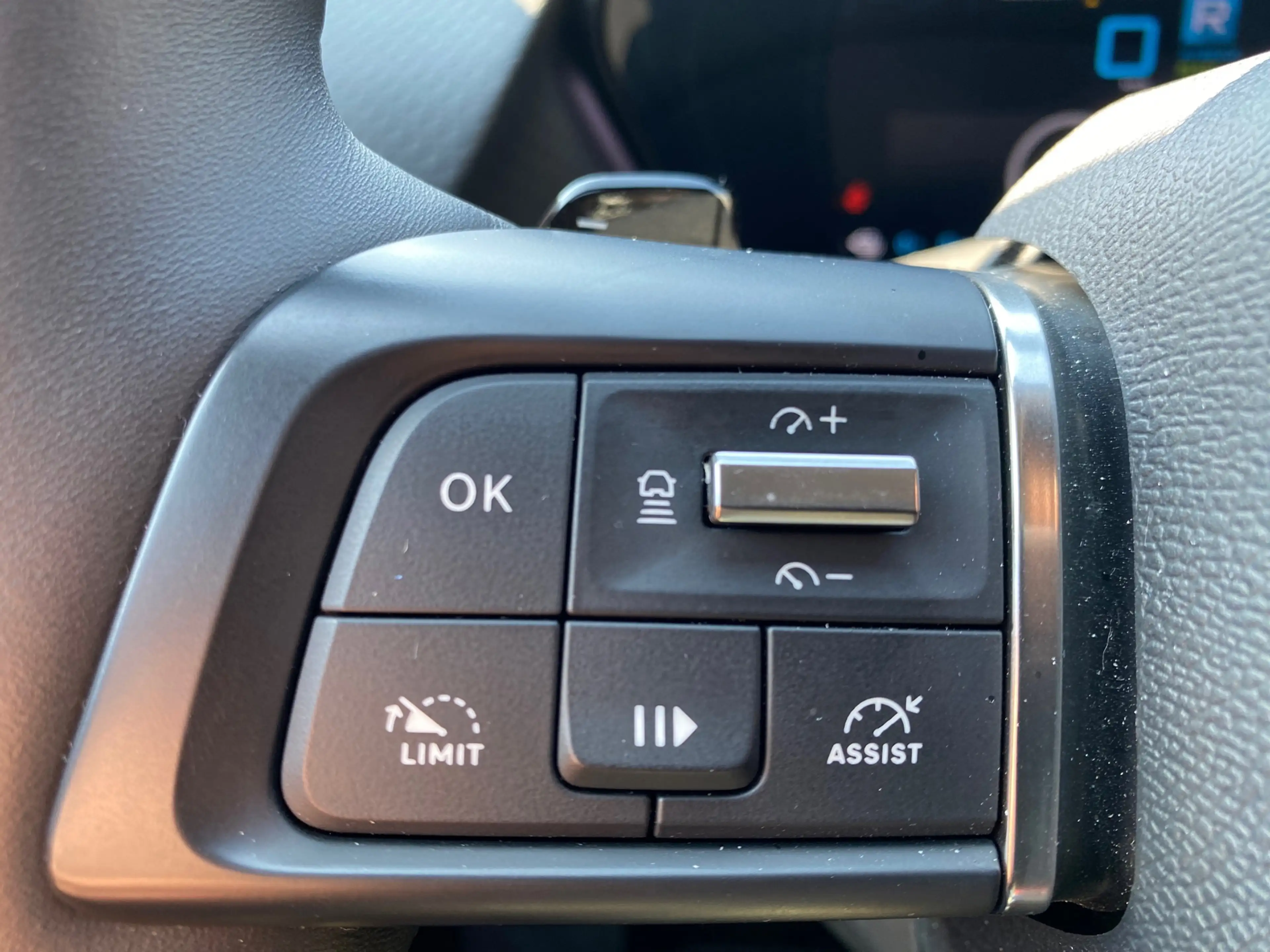 Citroen C5 X 1.6 HYBRID SHINE 225 EAT8 VOLLEER ADAPTIVE CRUISE — photo 15