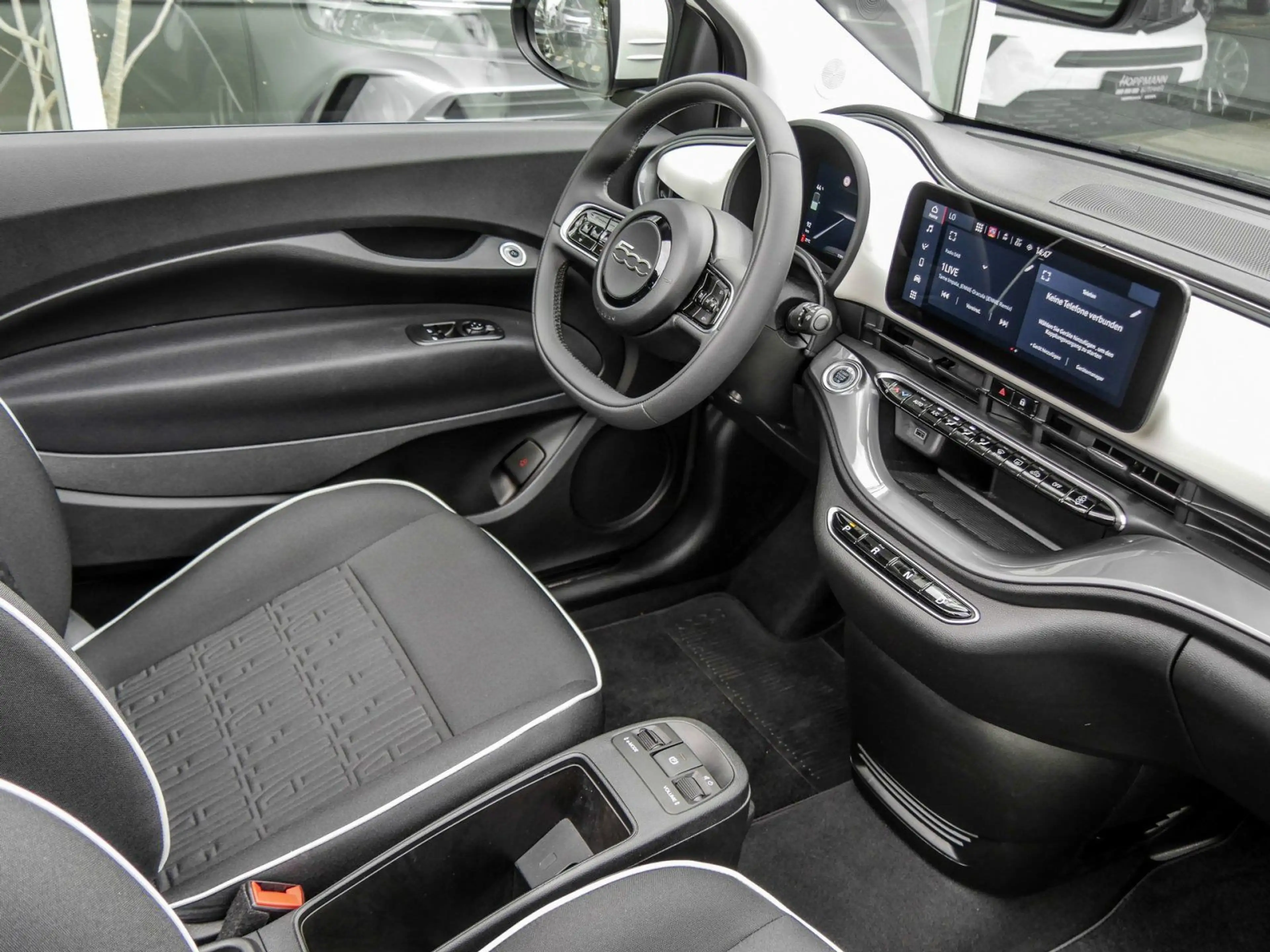 Fiat 500e Neuer 500C Base*PDC*Klimaautomatik*CarPlay*ALU* — photo 3