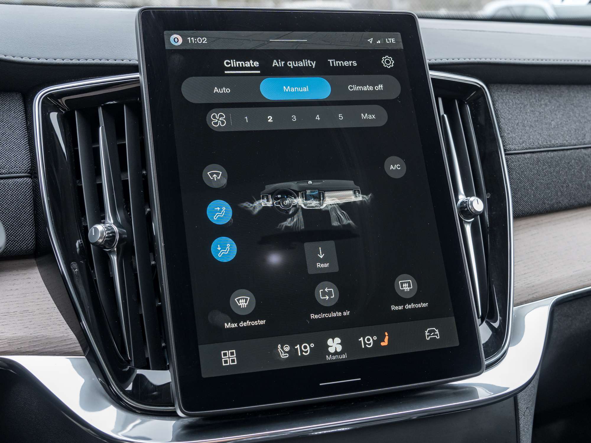 2026 Volvo XC90 B6 AWD Core 7-Seater VOLVO CPO RATE FROM 2.99%* thumb 19