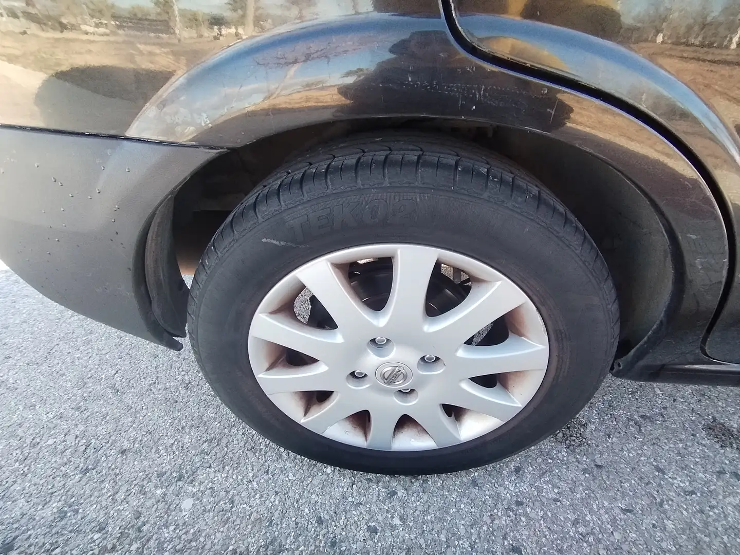 Nissan Almera Almera 1.5 Visia Visia Schwarz - 2