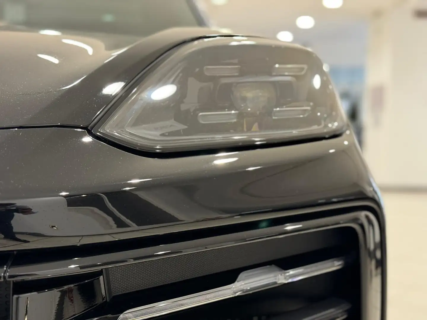 Porsche Cayenne Coupè 3.0 E-Hybrid Tiptronic IVA ESPOSTA Чорний - 2