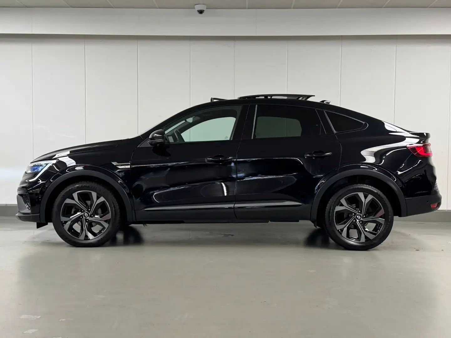 Renault Arkana 1.3TCE 140CV RS LINE TO PANO CAMERA GPS BOSE CUIR Zwart - 2